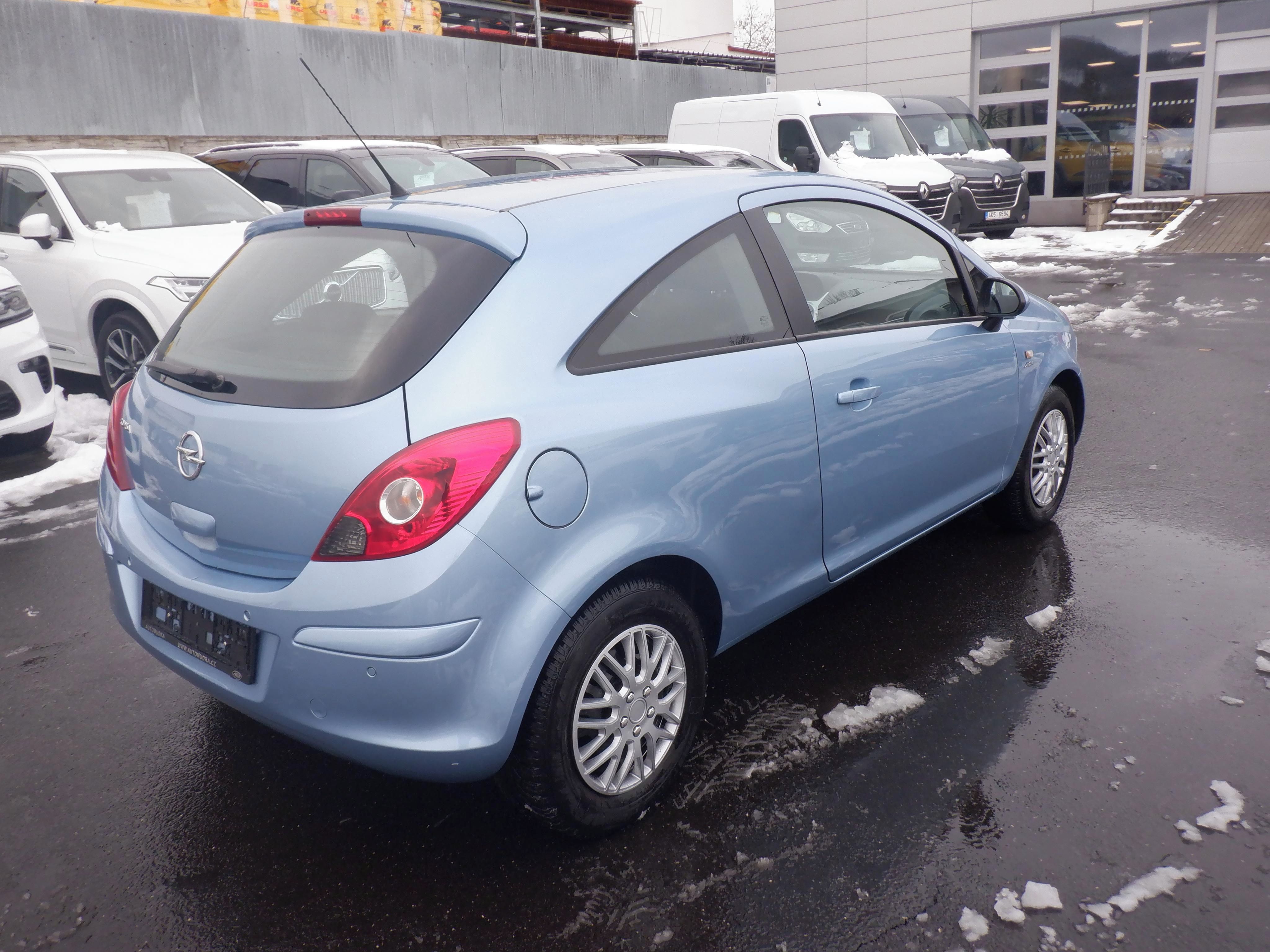Opel Corsa, 1.4i 64kW Active - fotka 5