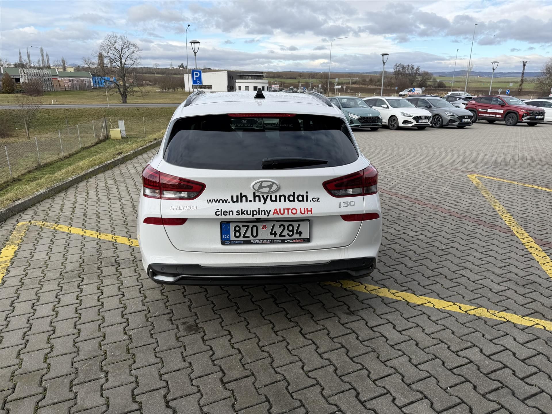Hyundai i30, 1,6 T-GDI DCT  GO CZECH - fotka 4