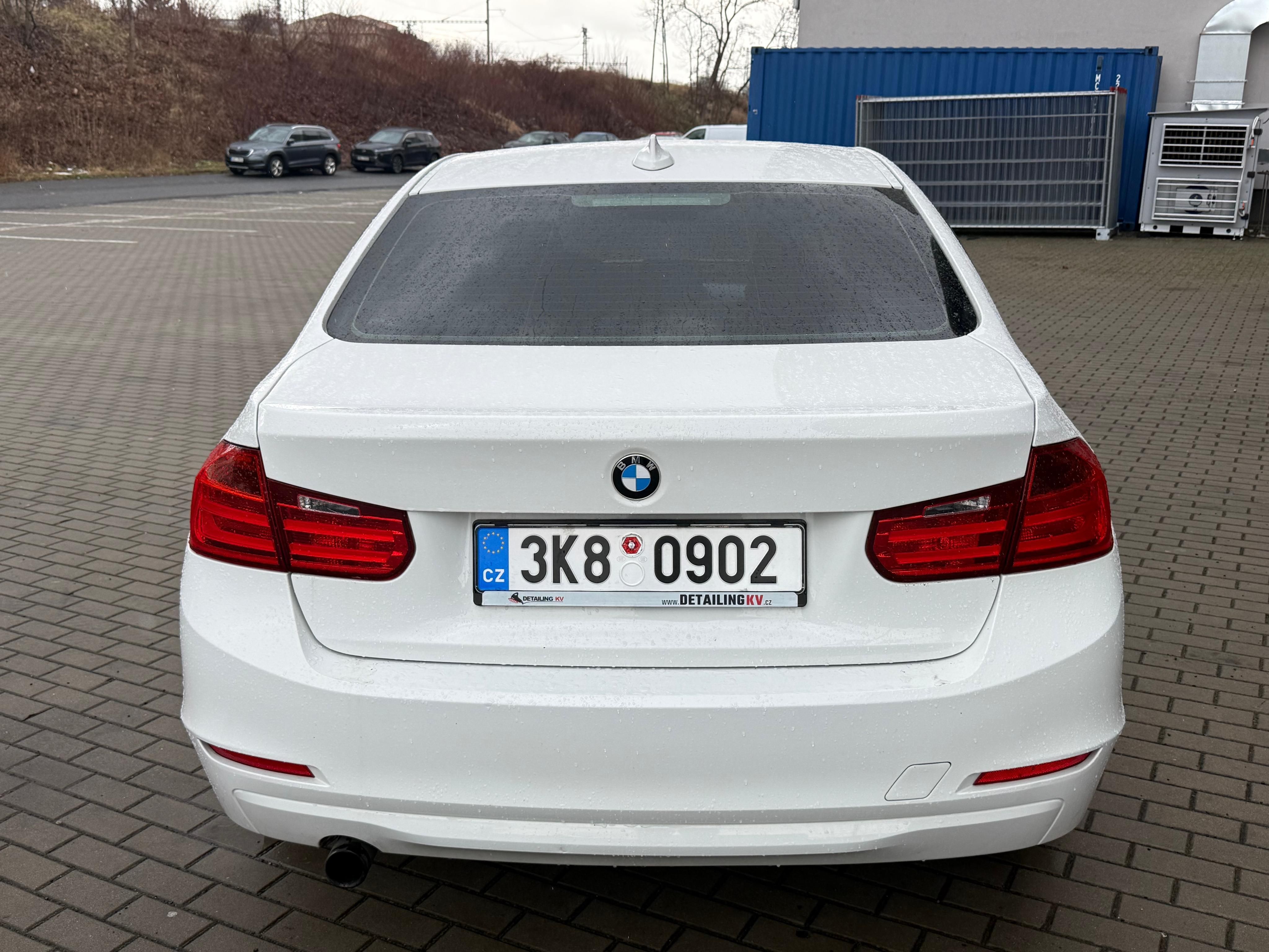 BMW Řada 3, 316i, 100kw Původ ČR Nová STK - fotka 4