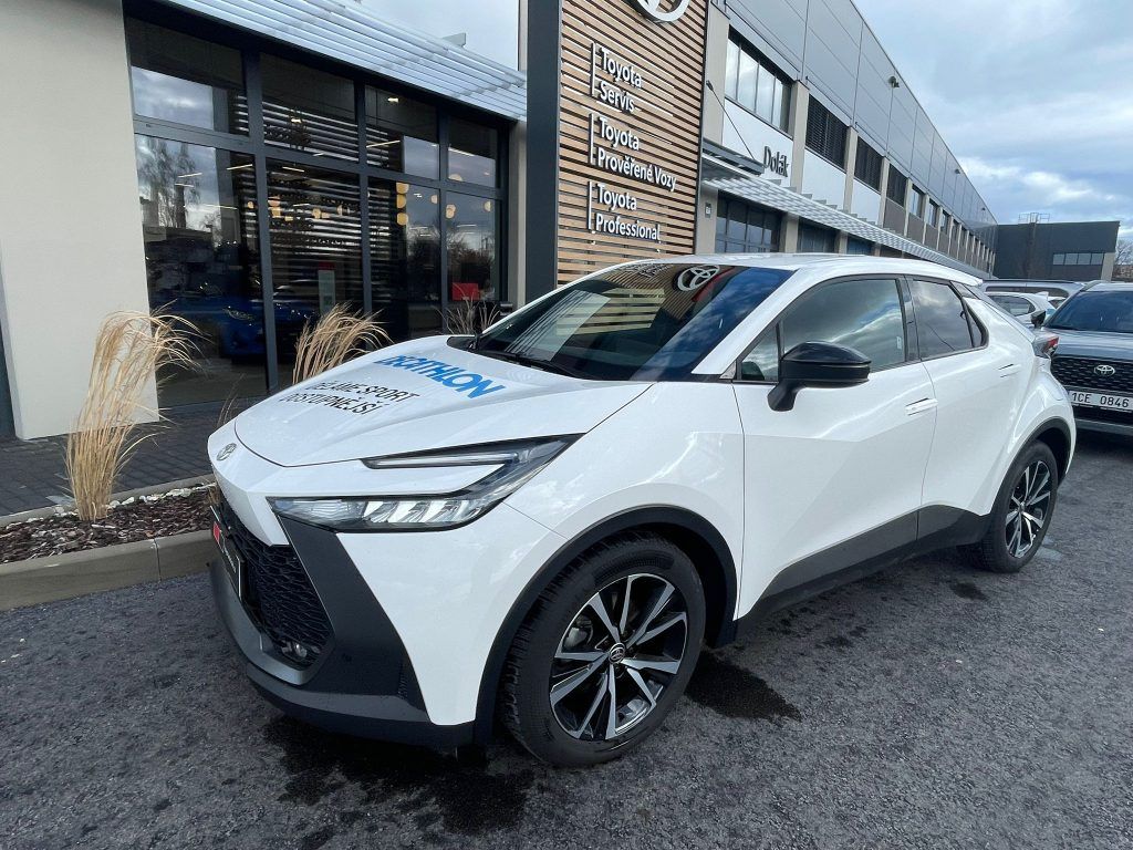 Toyota C-HR, 1.8 Hybrid automat 140HP Style - fotka 4