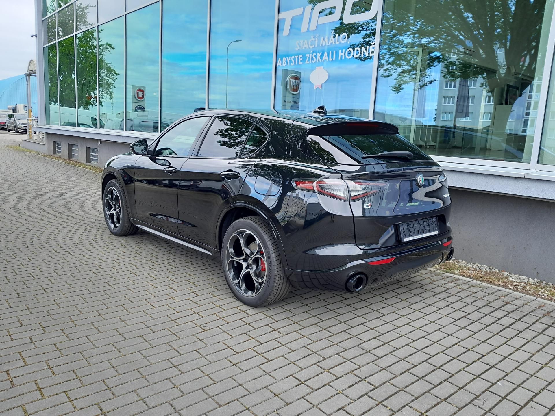Alfa Romeo Stelvio, Veloce 4x4 2,2 MTJ  210PS - fotka 4