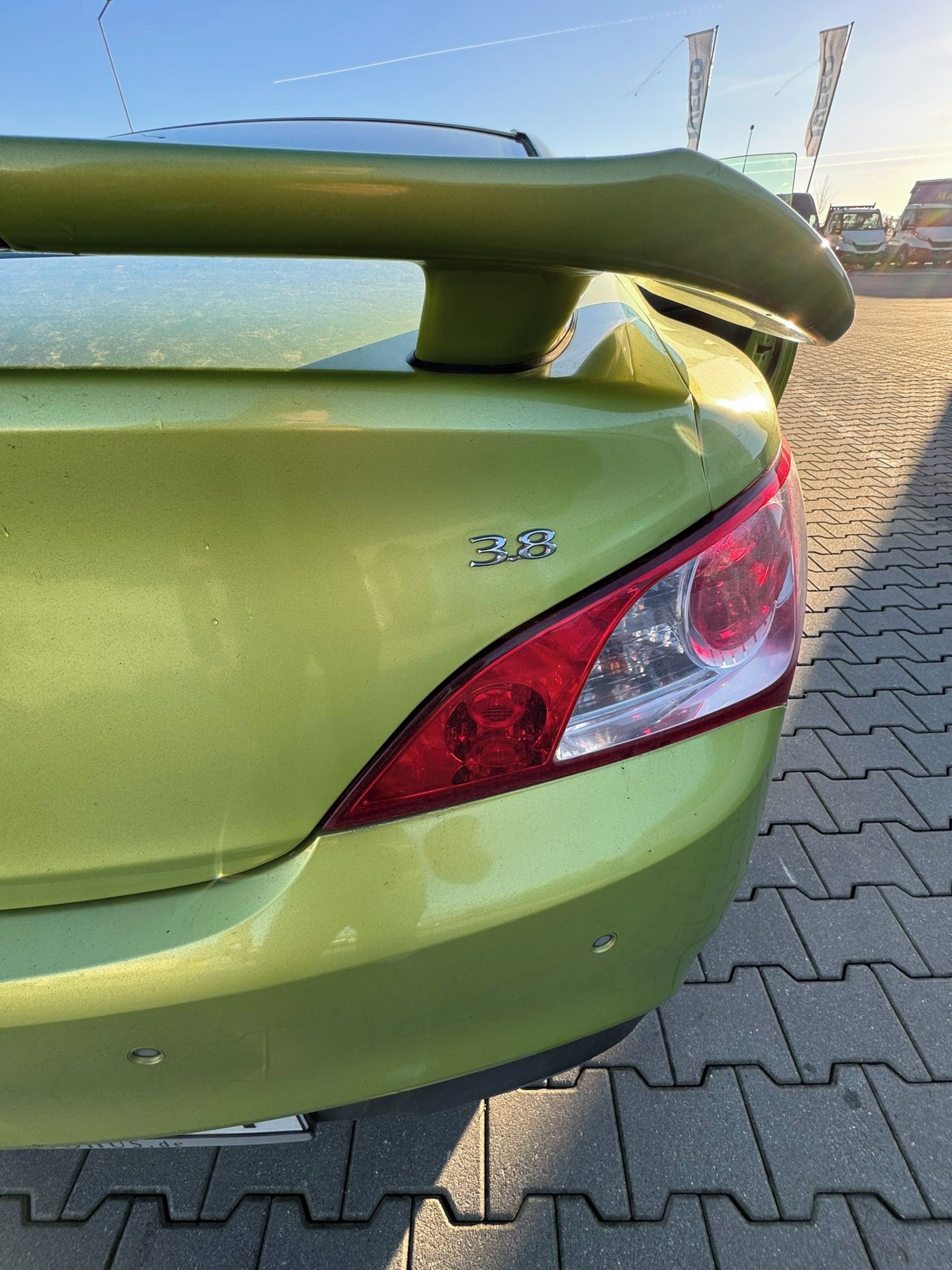 Hyundai Genesis, Coupe 3.8 - fotka 3