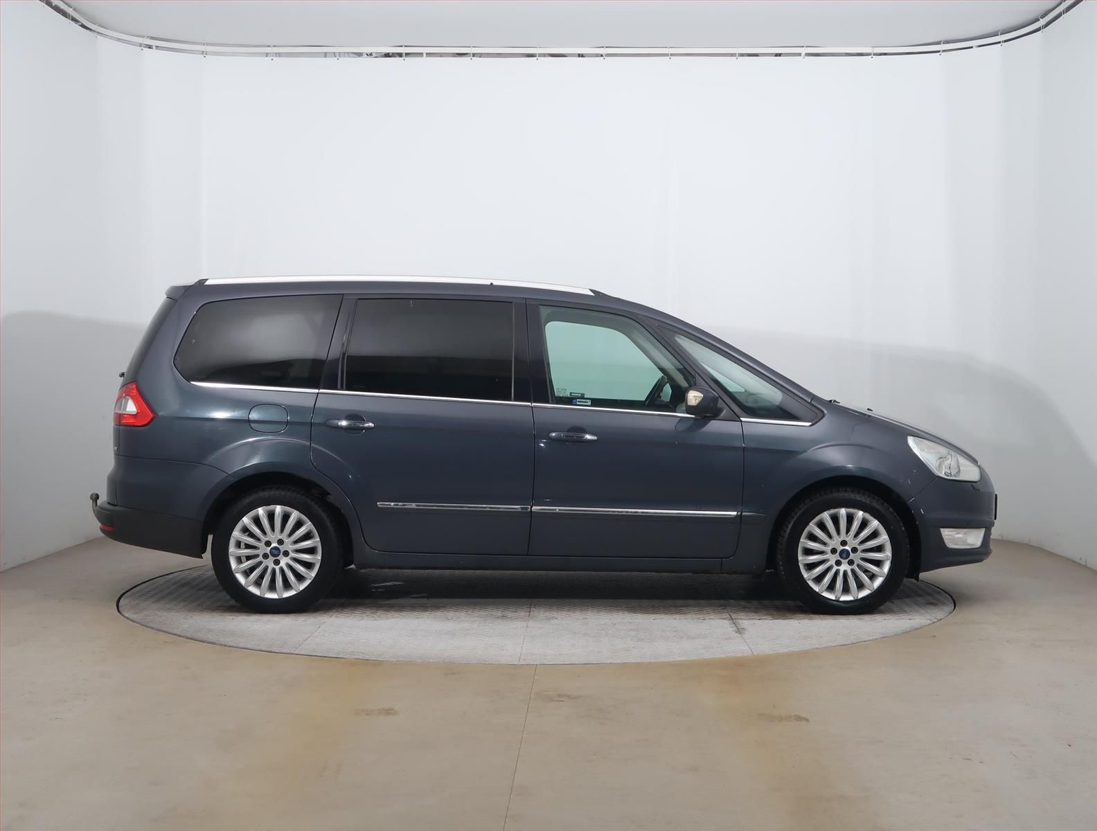 Ford Galaxy, 2.0 TDCi, NOVÁ CENA, 7 míst - fotka 6