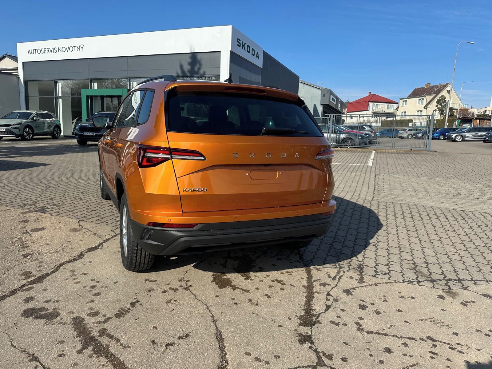 Škoda Karoq, 1,5 TSI 110 kW AT Classic - fotka 2