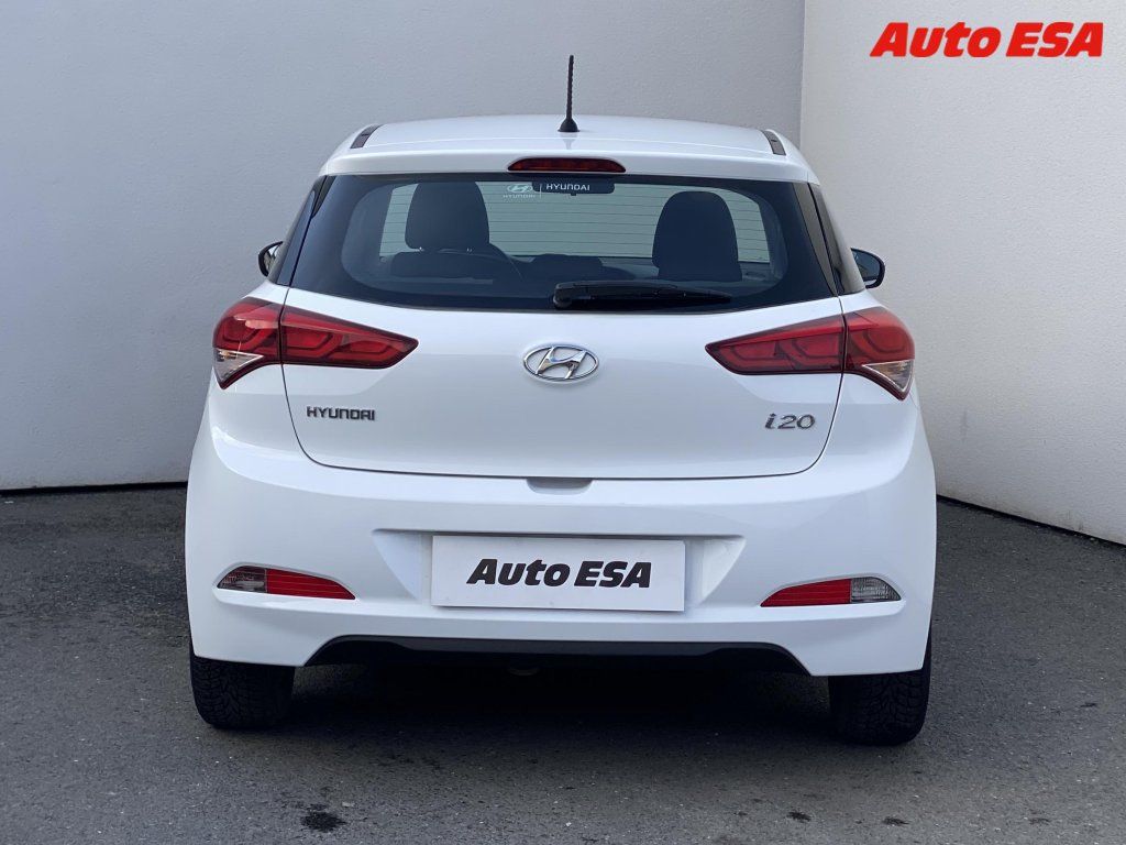 Hyundai i20, 1.2i,ČR,Klima - fotka 5