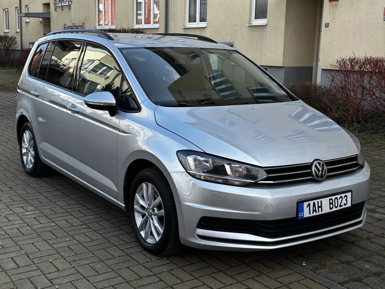 Volkswagen Touran, 2.0 TDI 110kW DSG CarPlay ACC - fotka 3