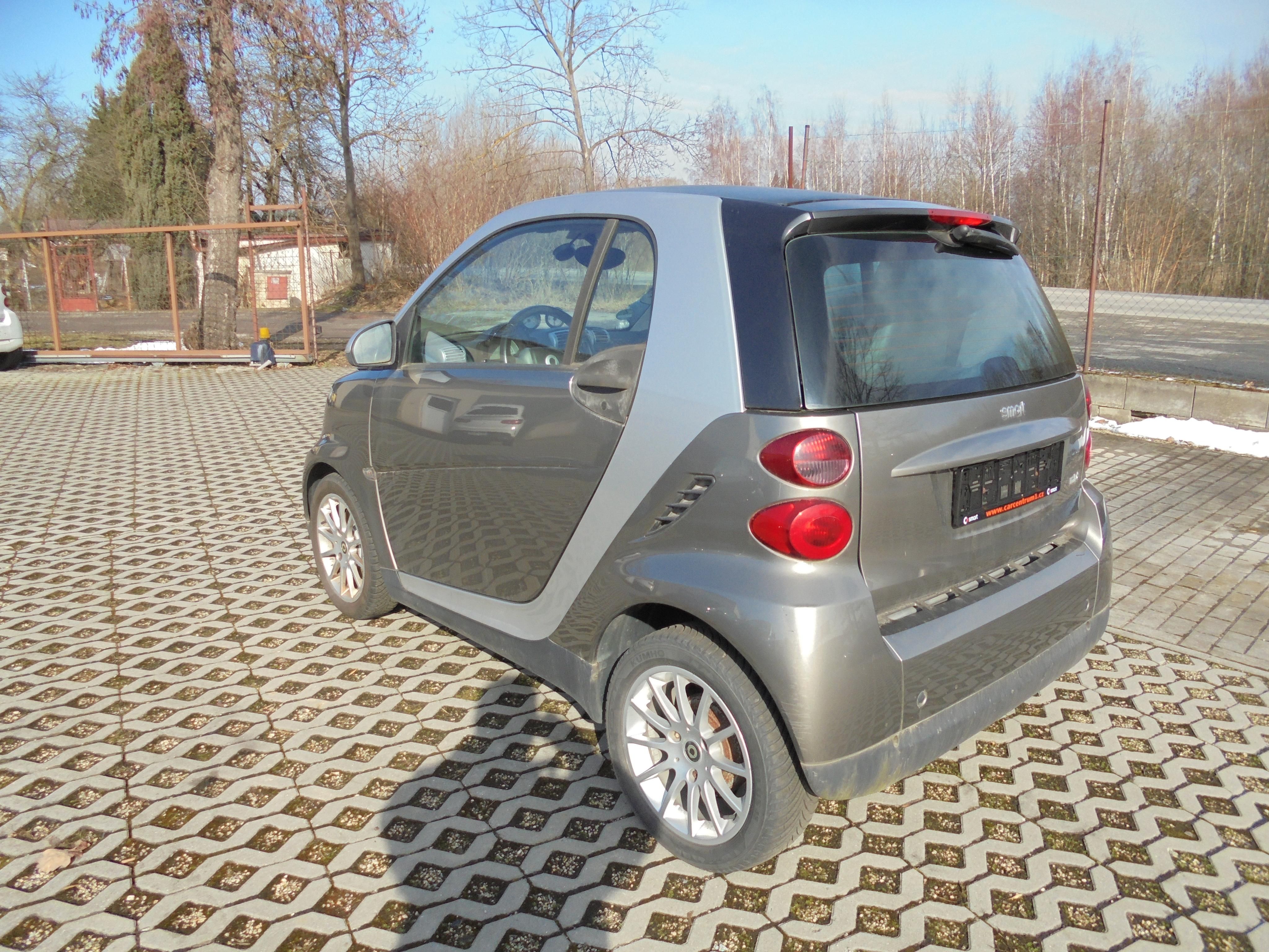 Smart Fortwo, 1,0i klimatizace automat - fotka 4