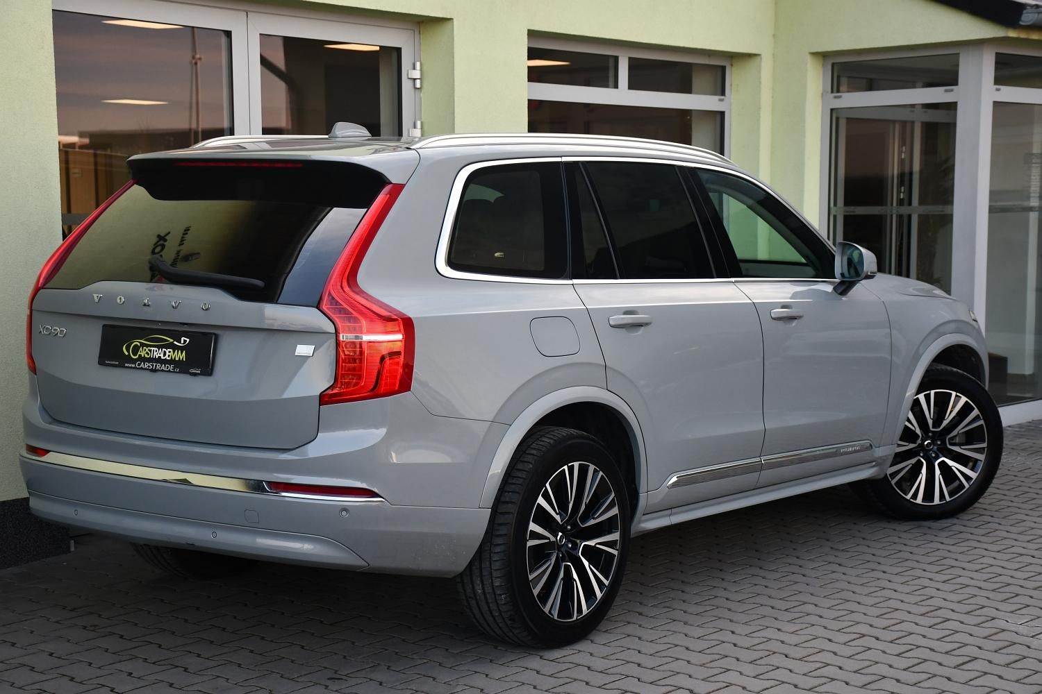 Volvo XC90, T8 AWD RECHARGE 7MÍST 1M 2PNEU - fotka 4