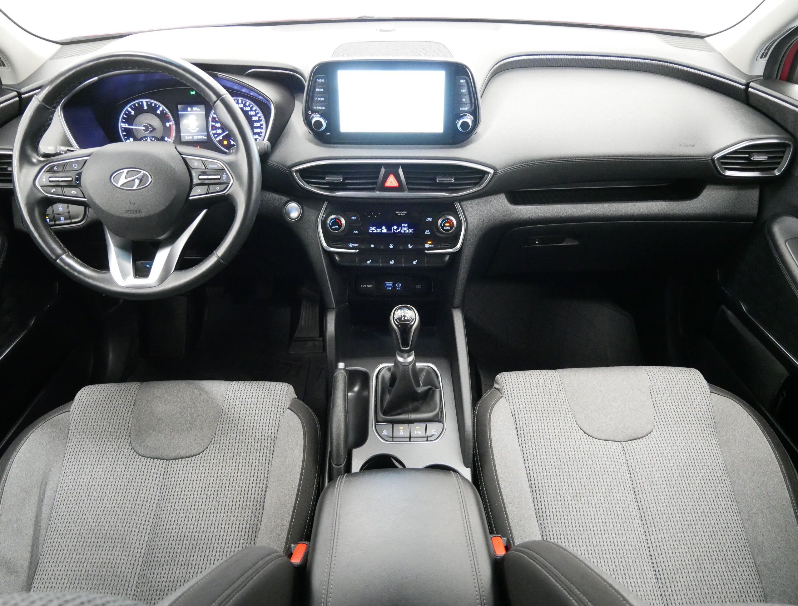 Hyundai Santa Fe, 2.0 CRDI 110 kW - fotka 5