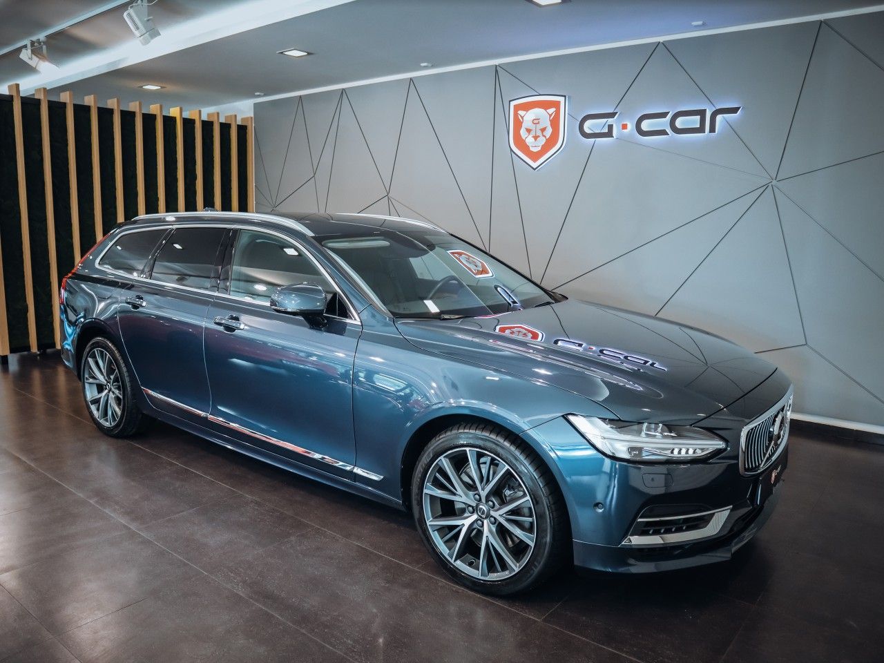 Volvo V90, 2.0 T8 AWD - Inscription TOP - fotka 3