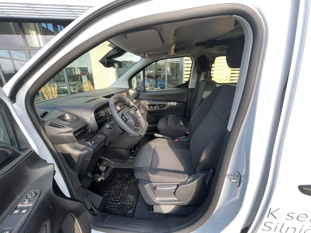 Toyota Proace City, 1.5L Diesel Crewcab manuál - fotka 4