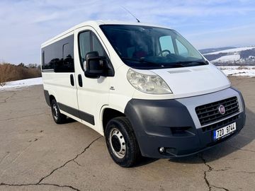 2,0, 9 míst, po servise, kamer
