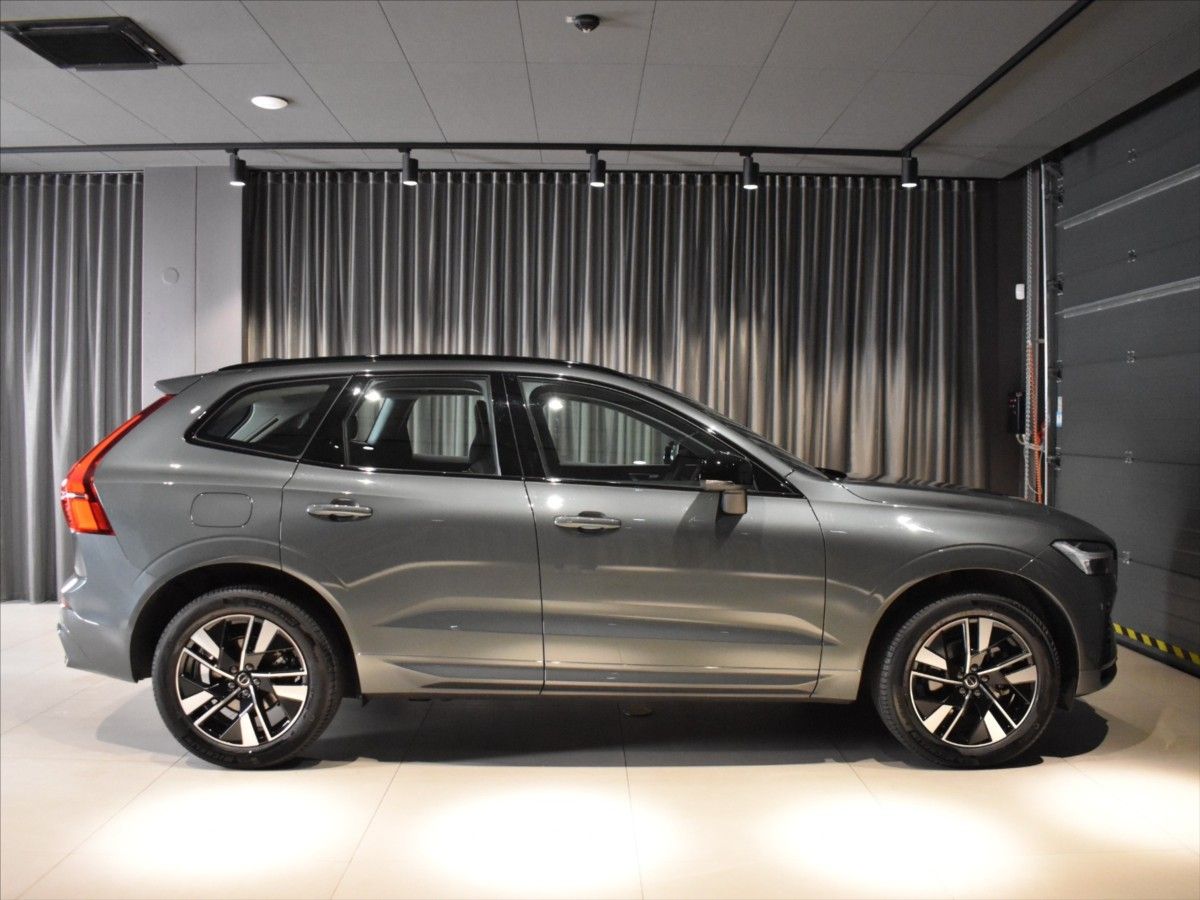 Volvo XC60, 2,0 B5 AWD Plus BLIS,Bezklíč - fotka 4