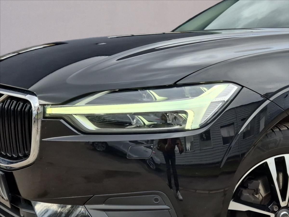 Volvo XC60, 2,0 D3 MOMENTUM+ MAN - fotka 5