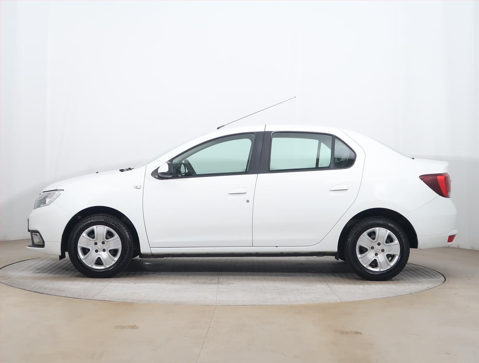 Dacia Logan, 1.0 SCe, Klima, El. okna - fotka 3