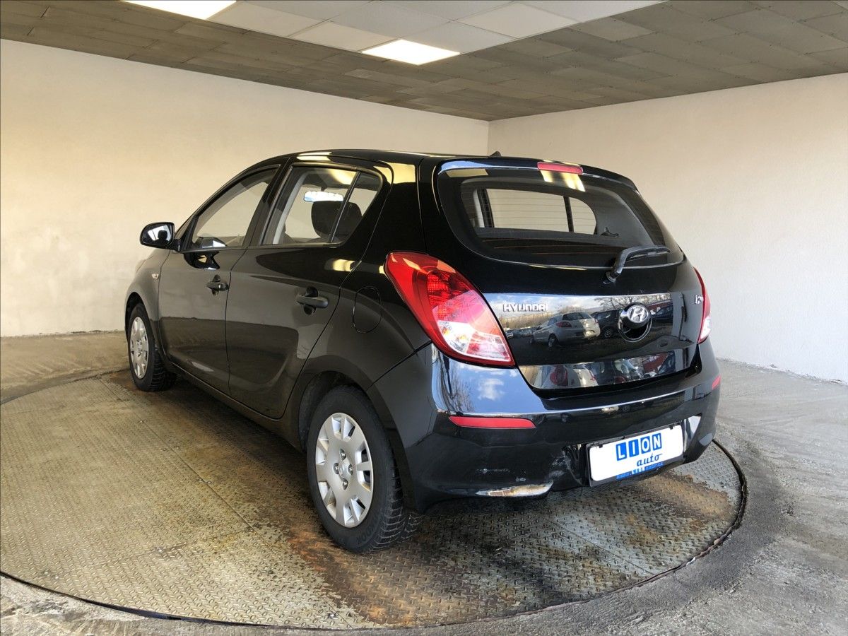 Hyundai i20, 1,3 16V - fotka 5