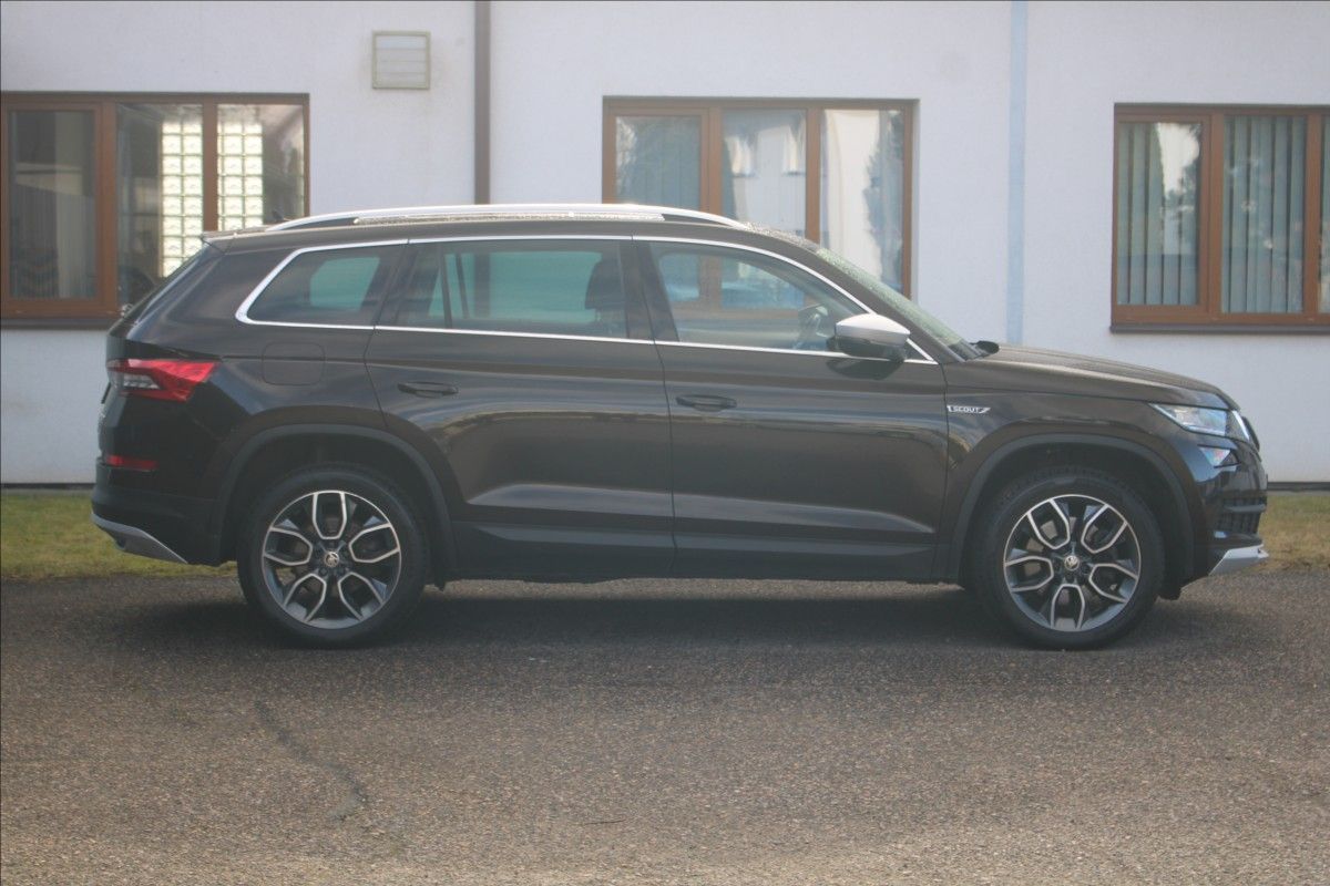 Škoda Kodiaq, 2,0   TDi 140kW SCOUT 4x4 - fotka 3