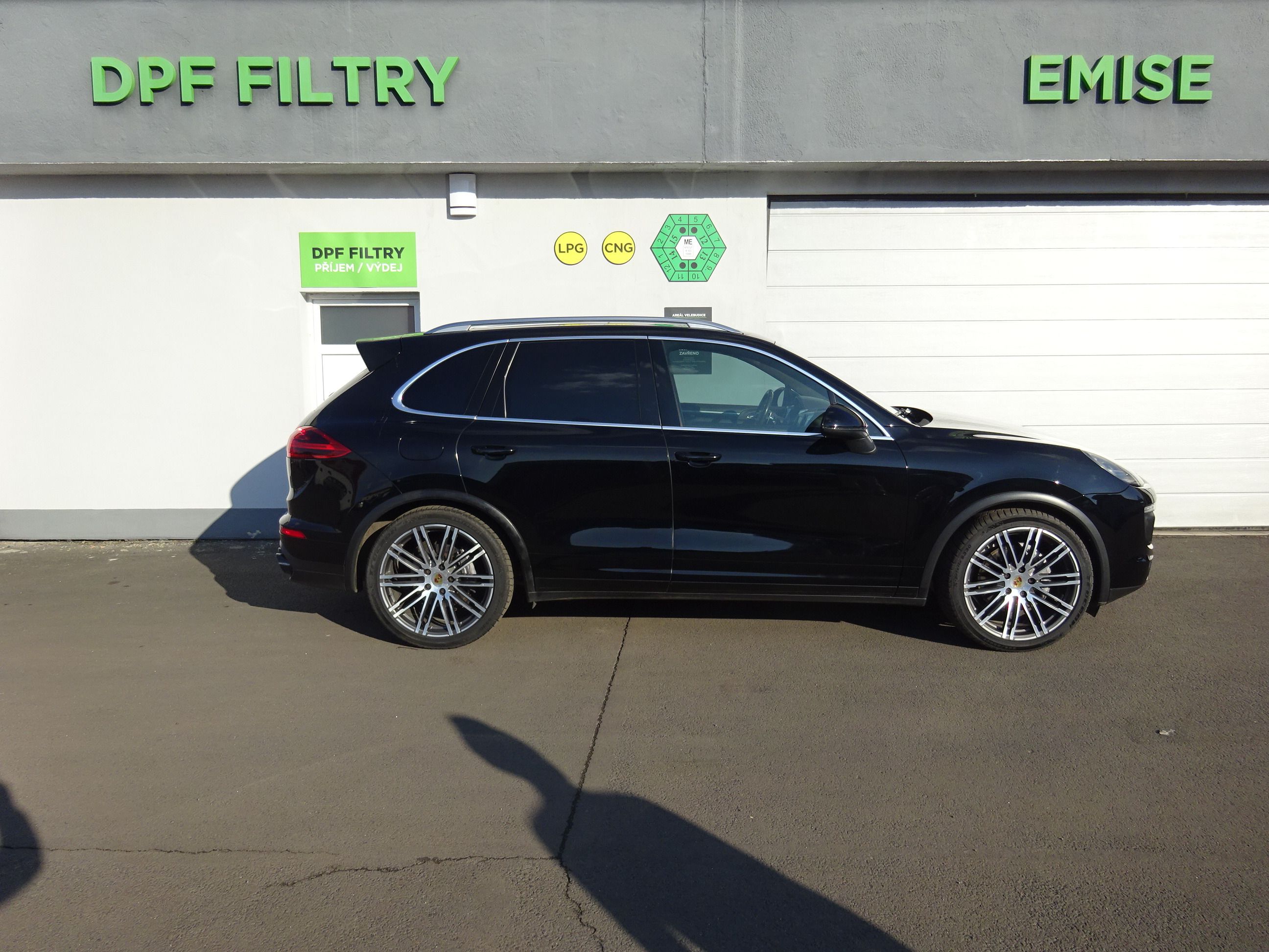 Porsche Cayenne, 3.0 TDi - fotka 2