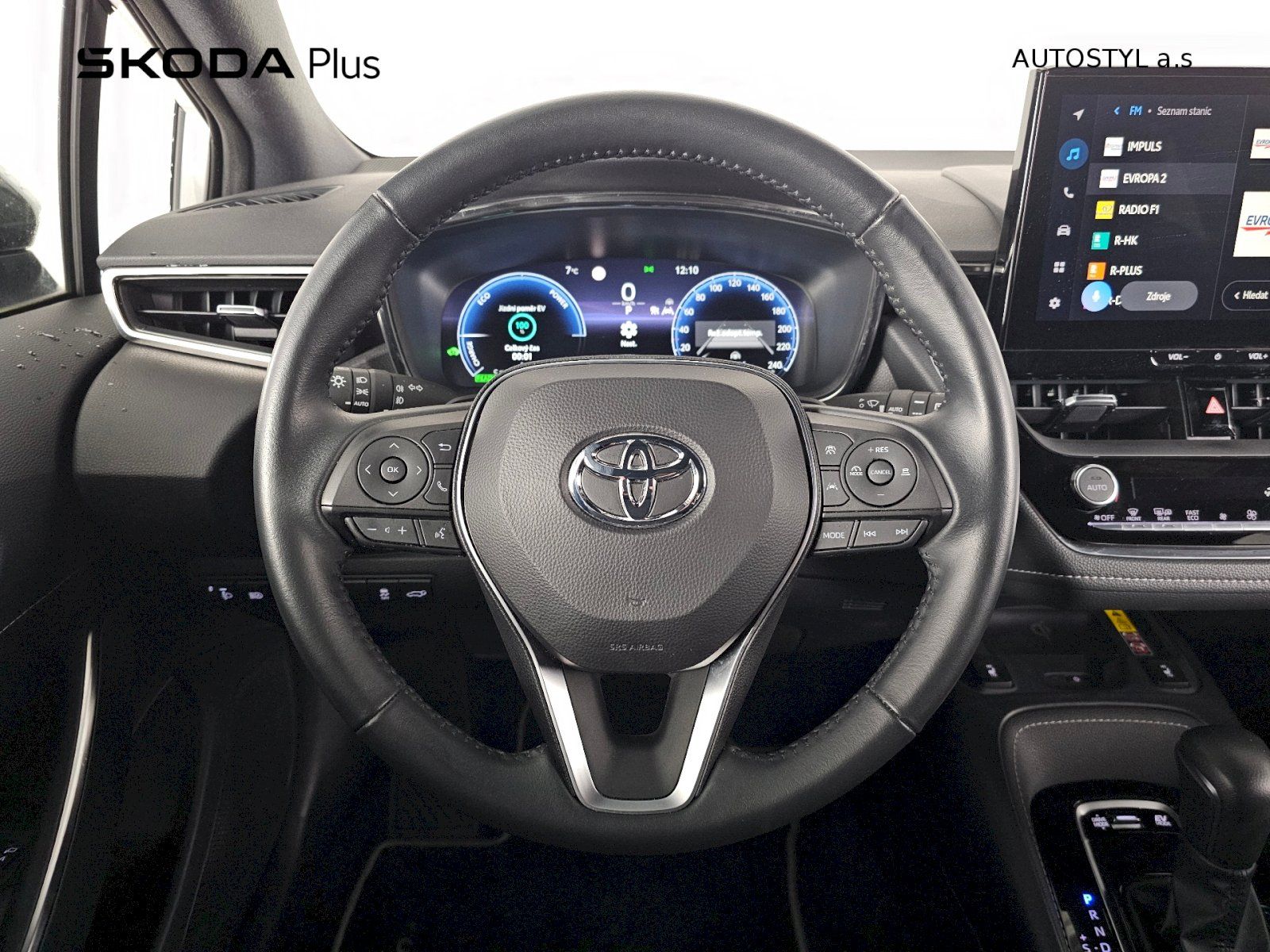 Toyota Corolla, 2.0HEV 197k STYLE - fotka 5