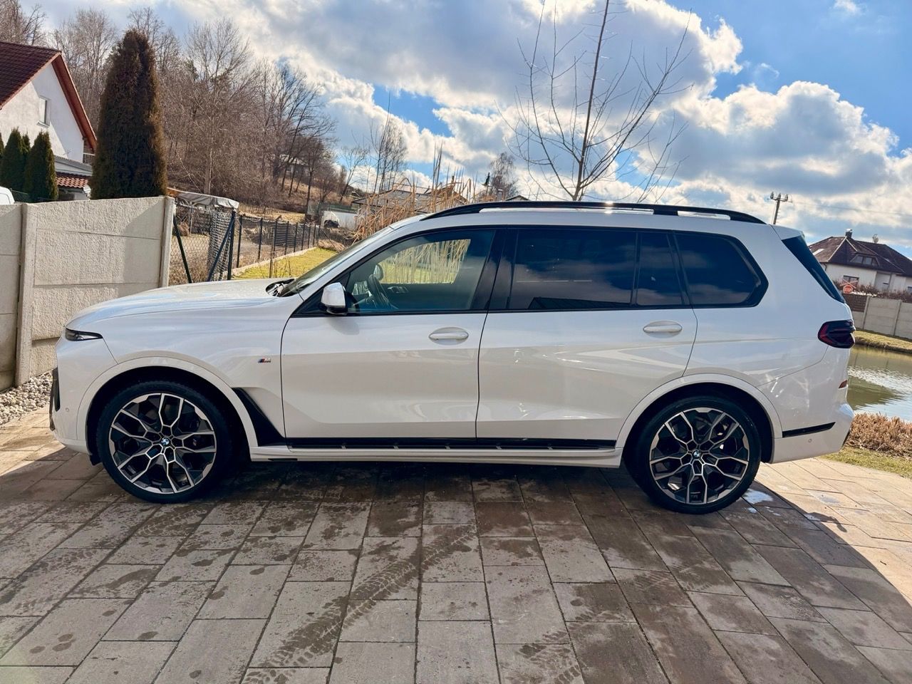 BMW X7, XDrive40d 250kW M-Paket TOP! - fotka 2