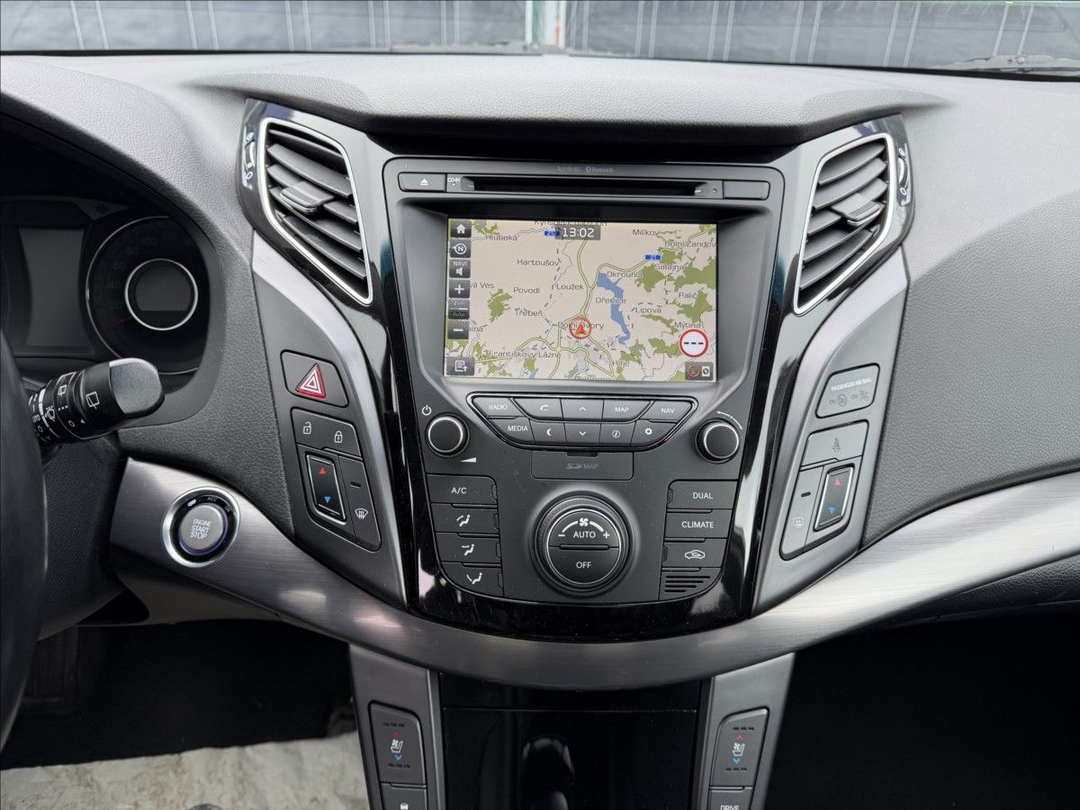 Hyundai i40, 1.7 CRDi Premium Blue/Panorama - fotka 6