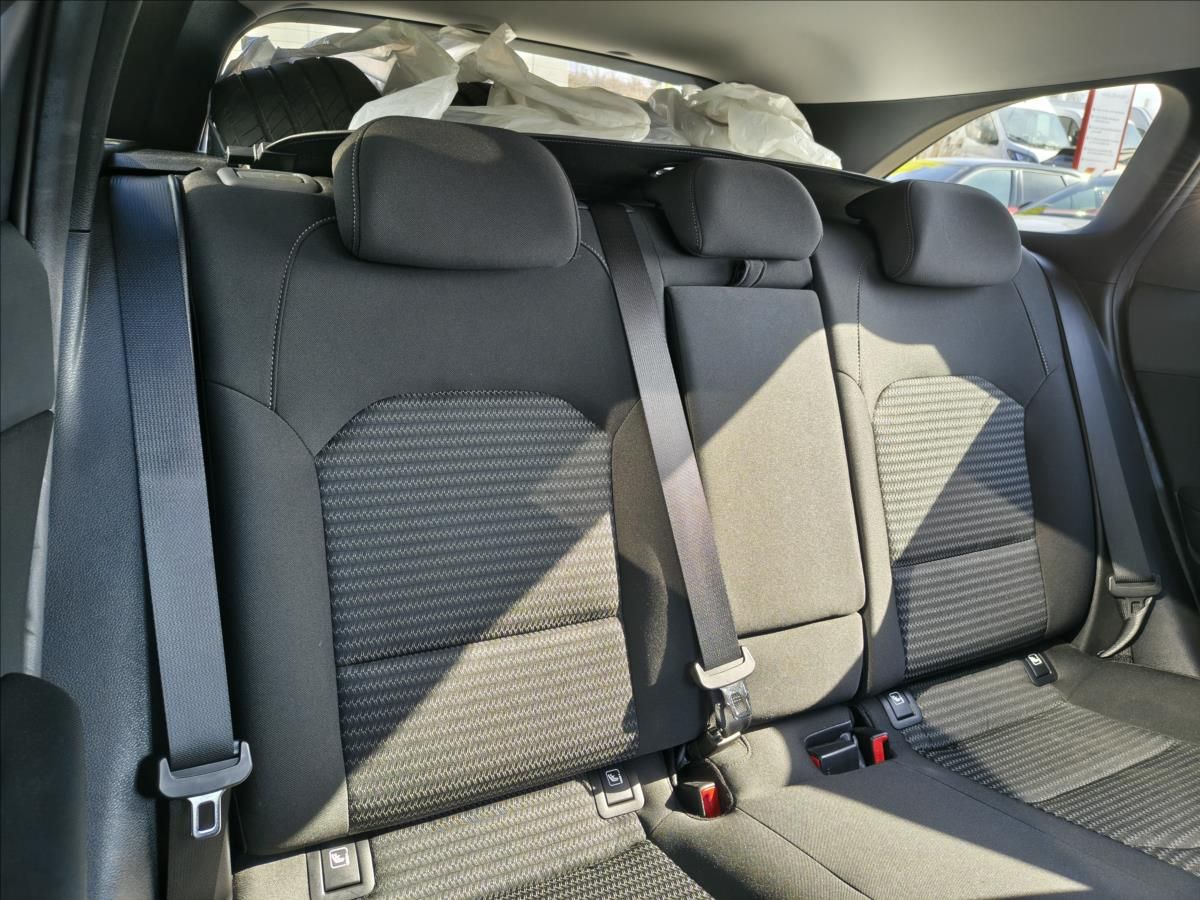 Kia Cee´d, 1,5 T-GDi 118kw  TOP - fotka 4