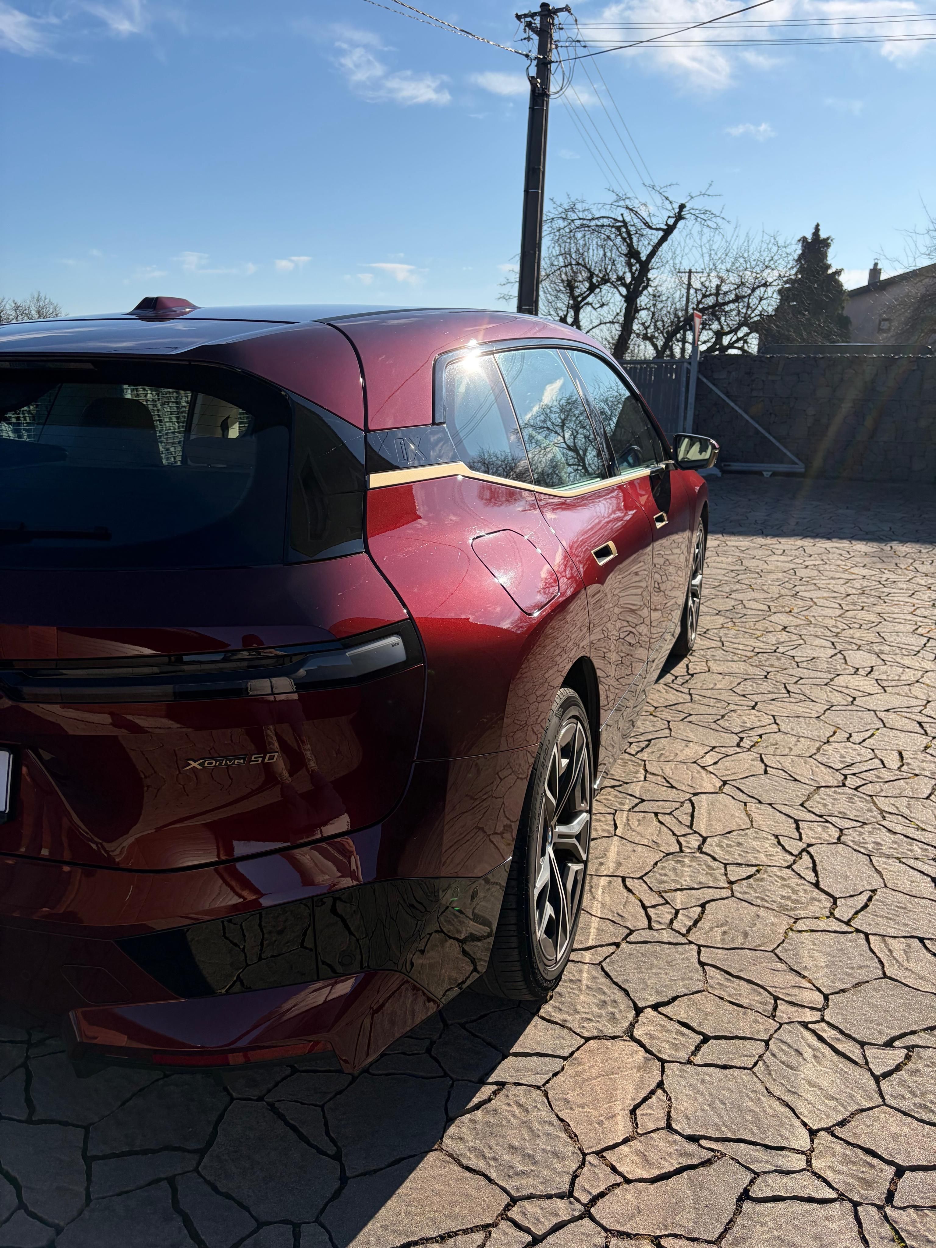 BMW iX, BMW iX xDrive50 - fotka 6