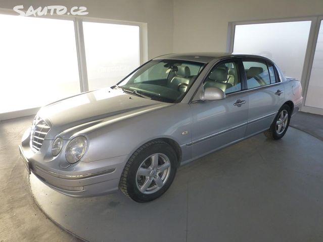 Kia Opirus