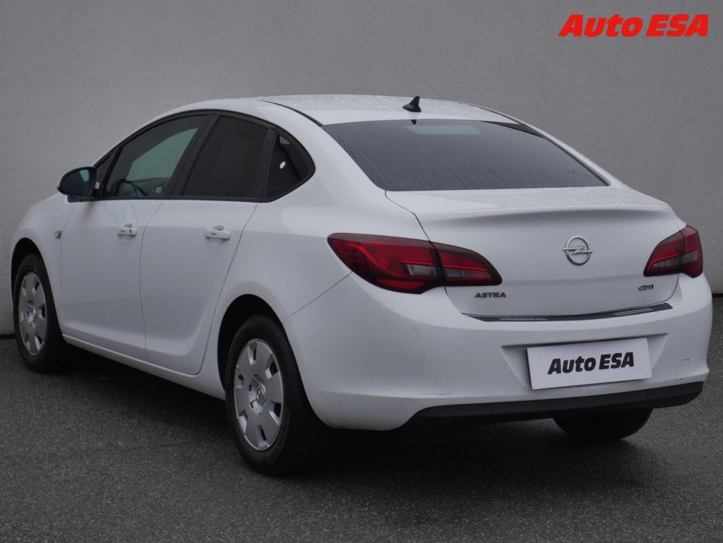 Opel Astra, 1.6. CDTi,ČR,Klima - fotka 6