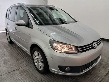 2.0 Tdi DSG 103 KW LIFE r.2013