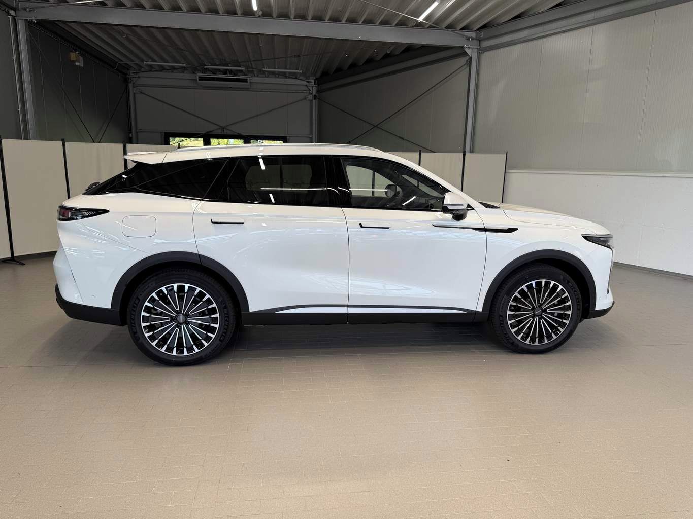 Omoda 9, Premium 1.5t GDI SHS AWD - fotka 6