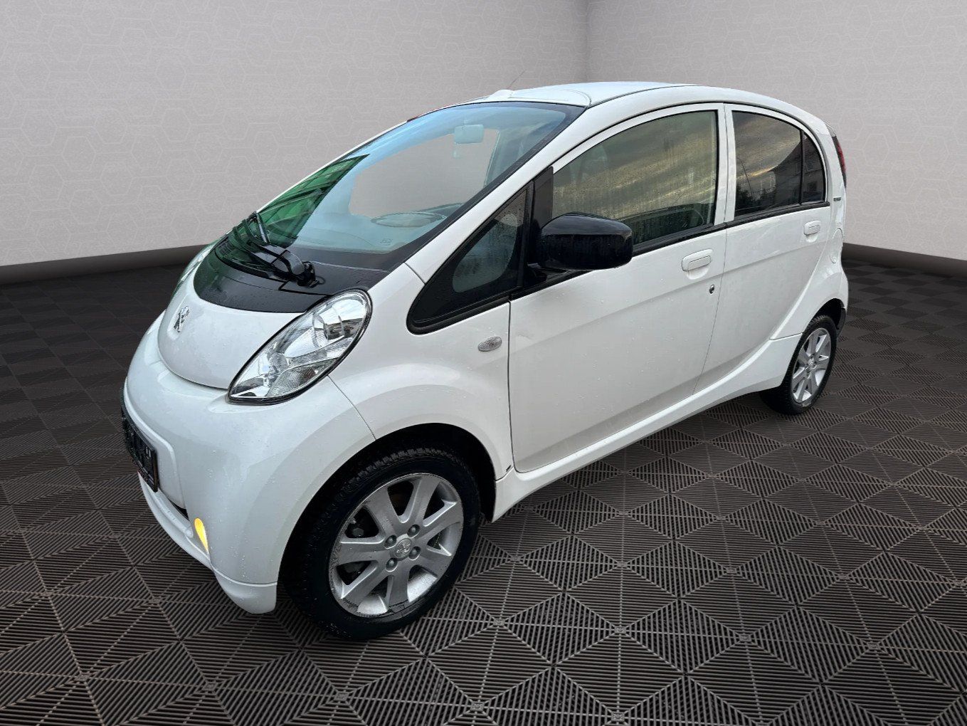 Peugeot Ion, 49Kw - fotka 3