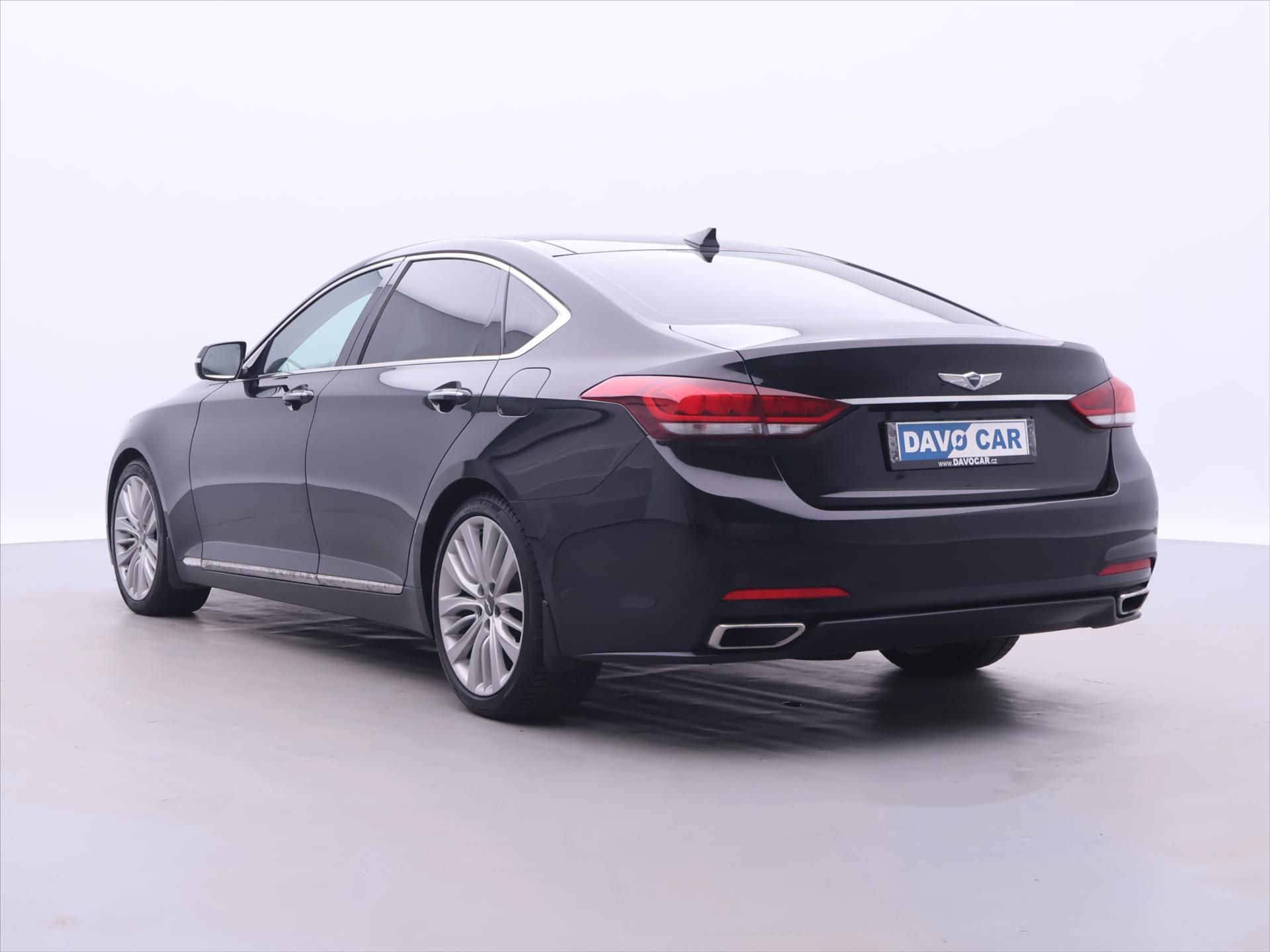 Hyundai Genesis, 3,8 V6 232kW Exclusive 4x4 CZ - fotka 5