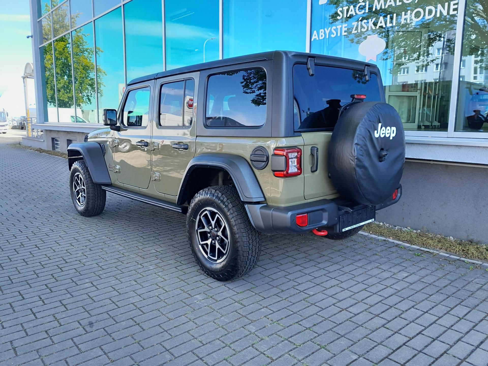 Jeep Wrangler, Unlimited 2,0T  Rubicon ČR - fotka 4