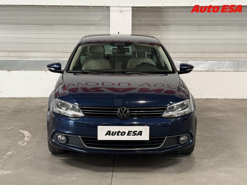 Volkswagen Jetta, 1.4TSi,AC,výhřev sed - fotka 2