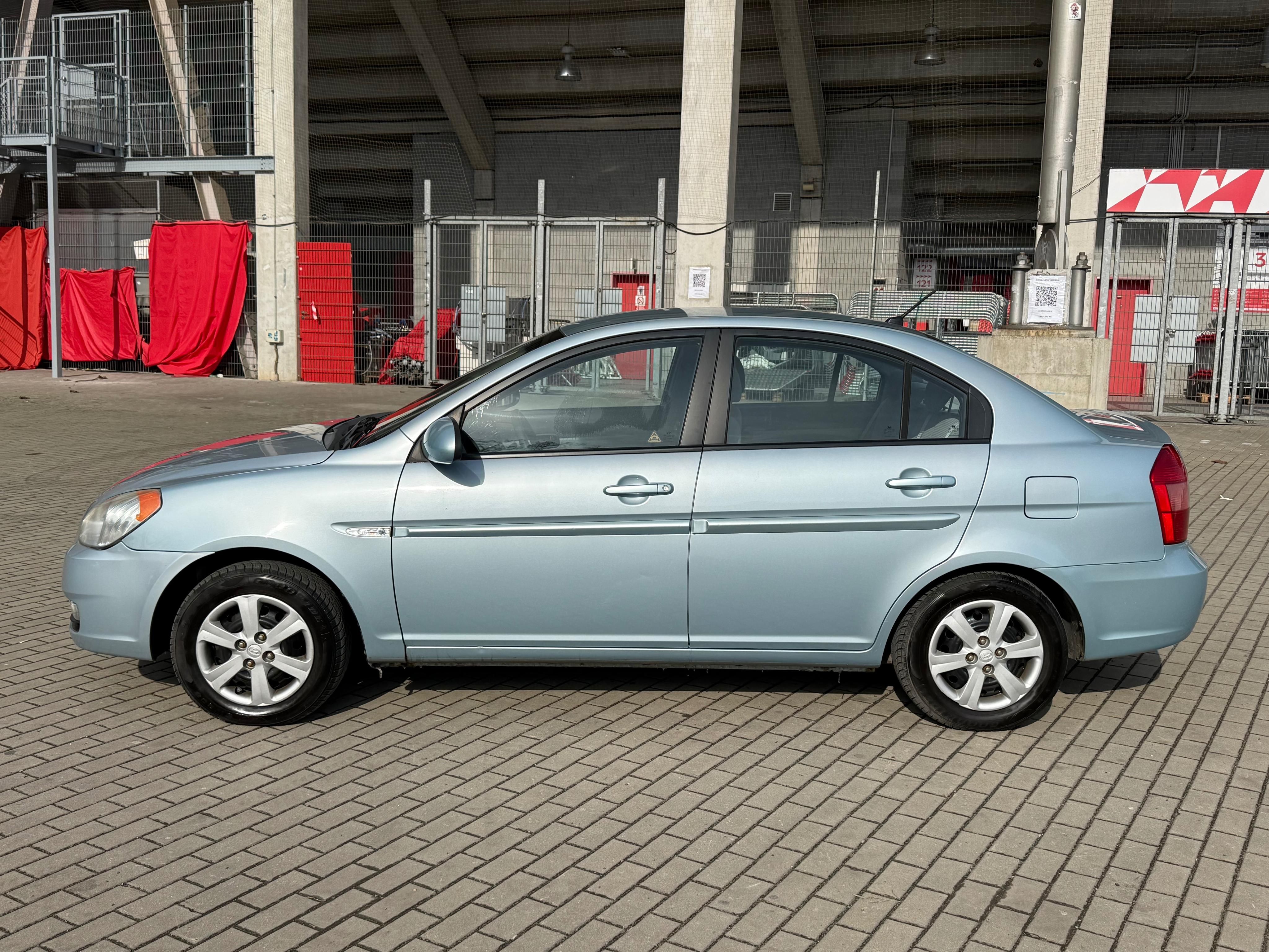 Hyundai Accent, 1.6i, 82kw Původ ČR 1. maj. - fotka 2