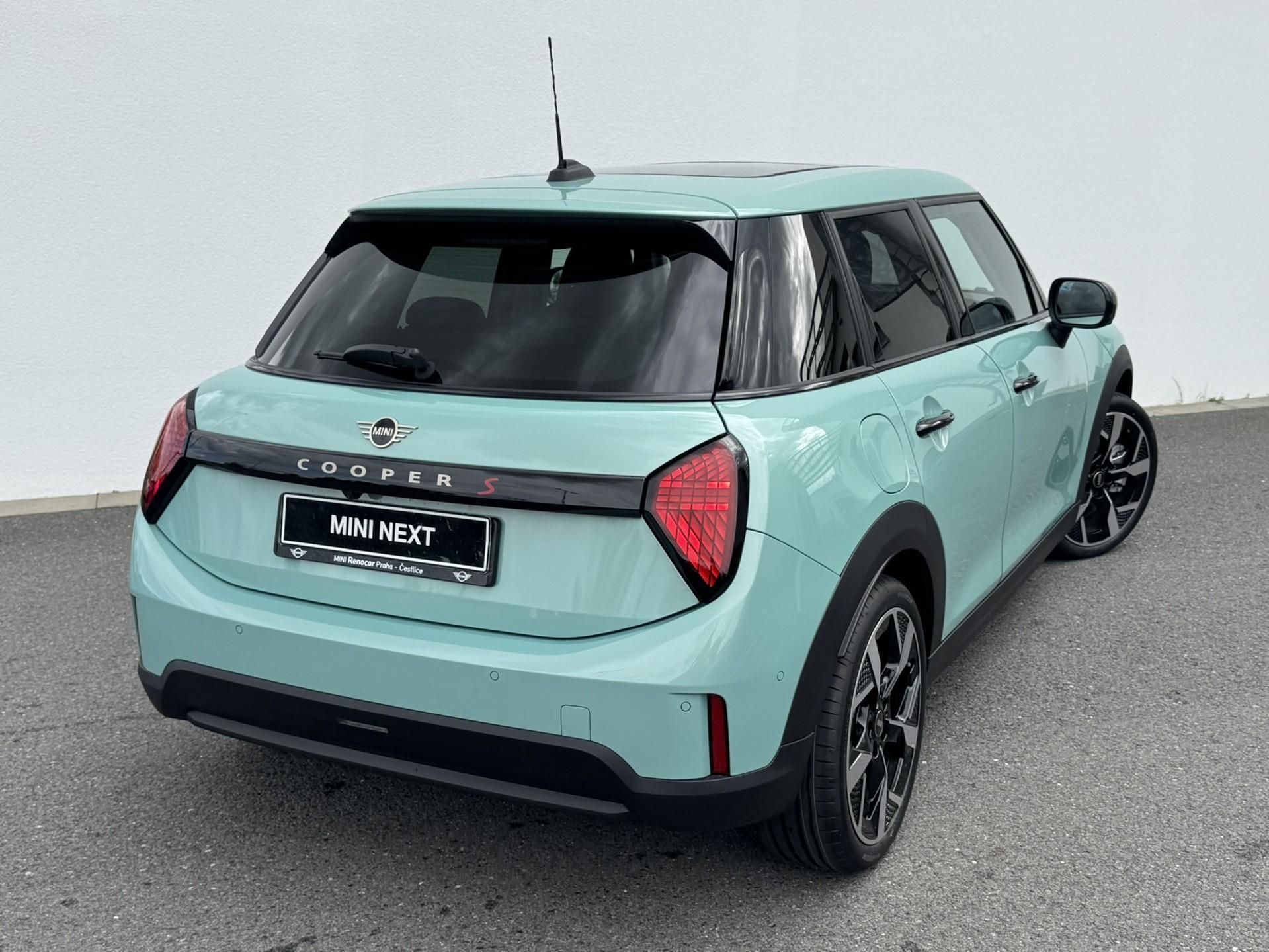 Mini Cooper, 5 door (F65) S - fotka 2