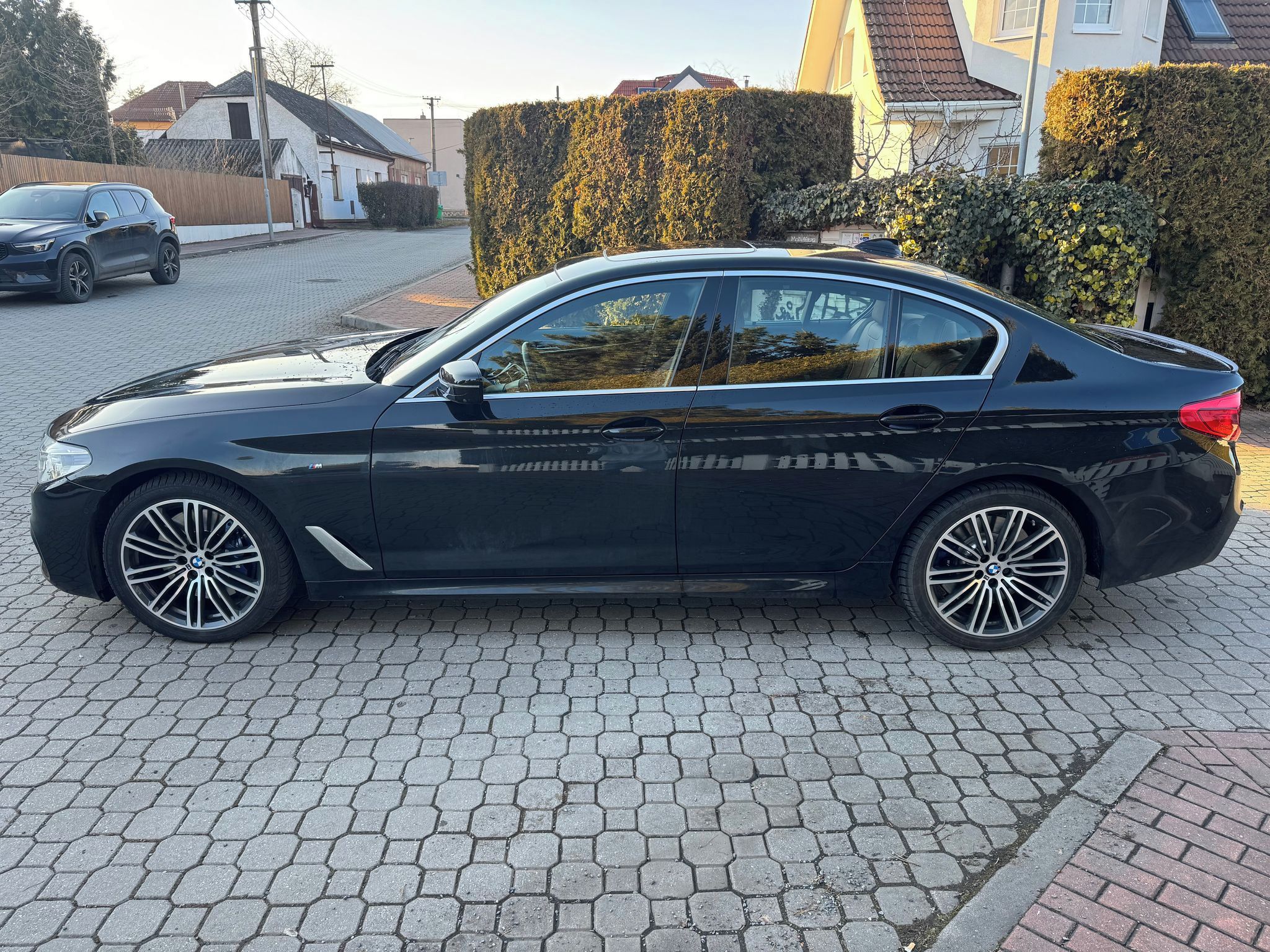 BMW Řada 5, 540xd M nehav.,nelak.,záruk`28 - fotka 6