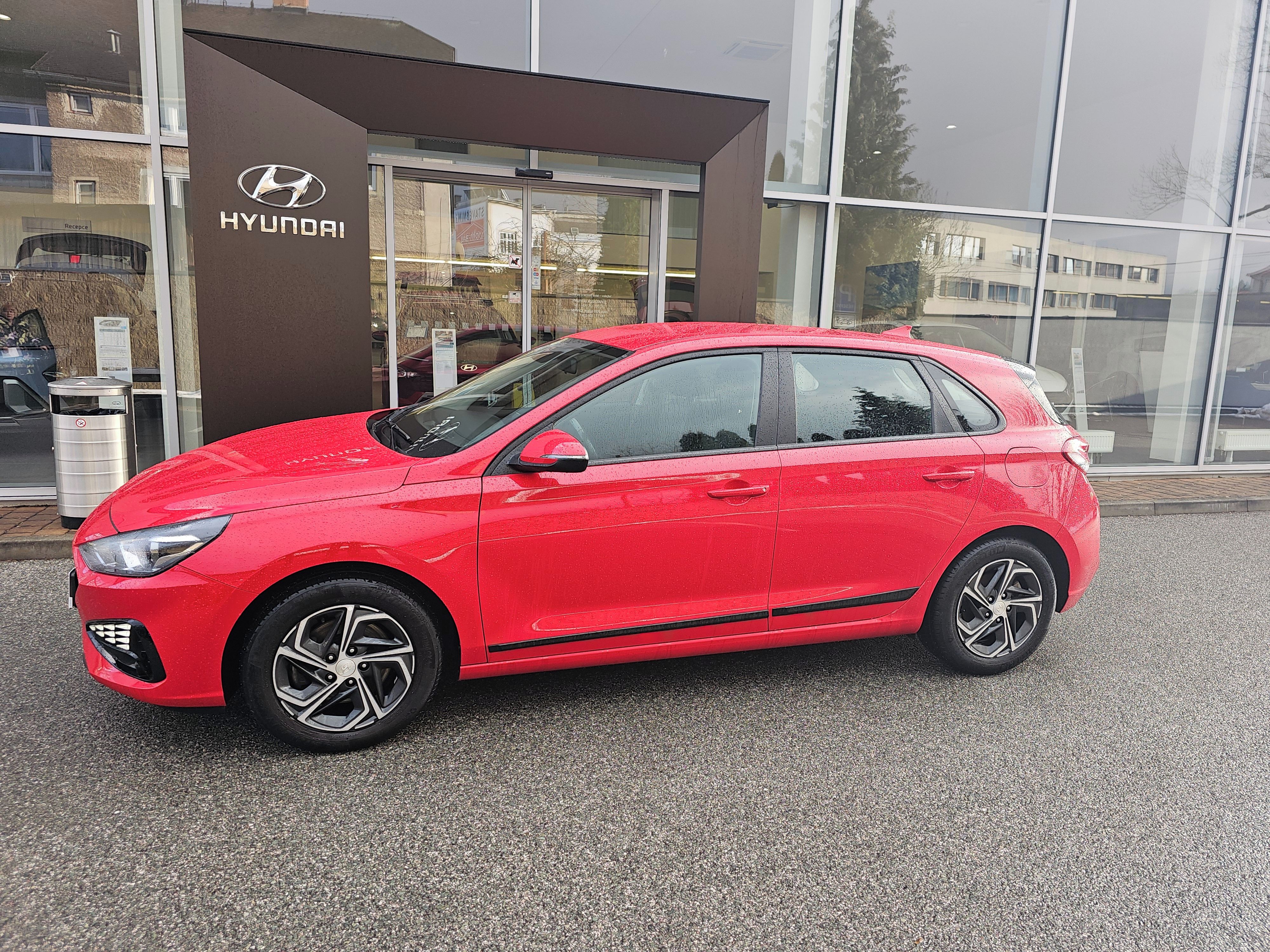 Hyundai i30, 1,5i DPi 81kw,Comfort,taž.z. - fotka 2
