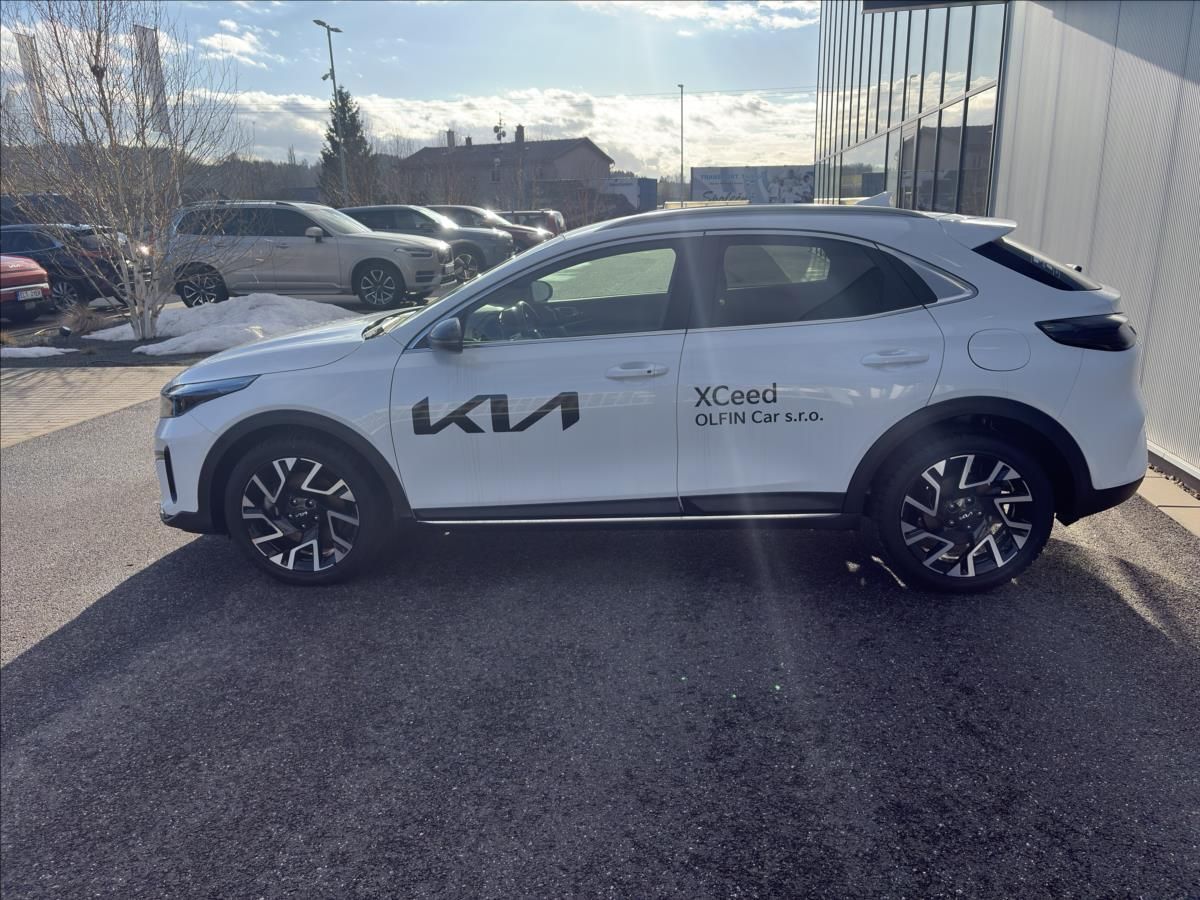 Kia XCee´d, 1,6   7DCT STEEL EDITION 132 K - fotka 4