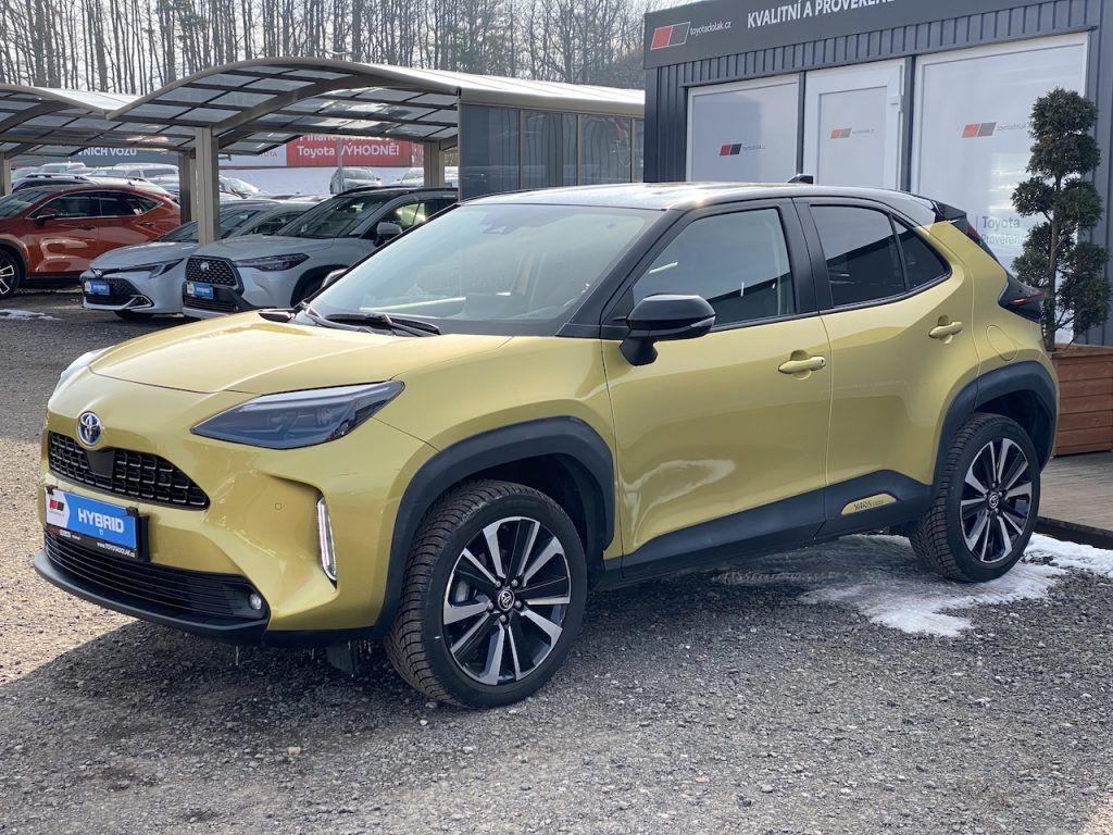 Toyota Yaris Cross, 1.5HSD, ČR-1m, Executive, 4x4 - fotka 4