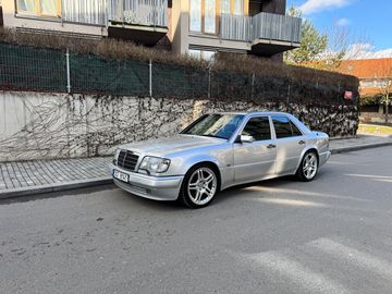 E 500, super stav