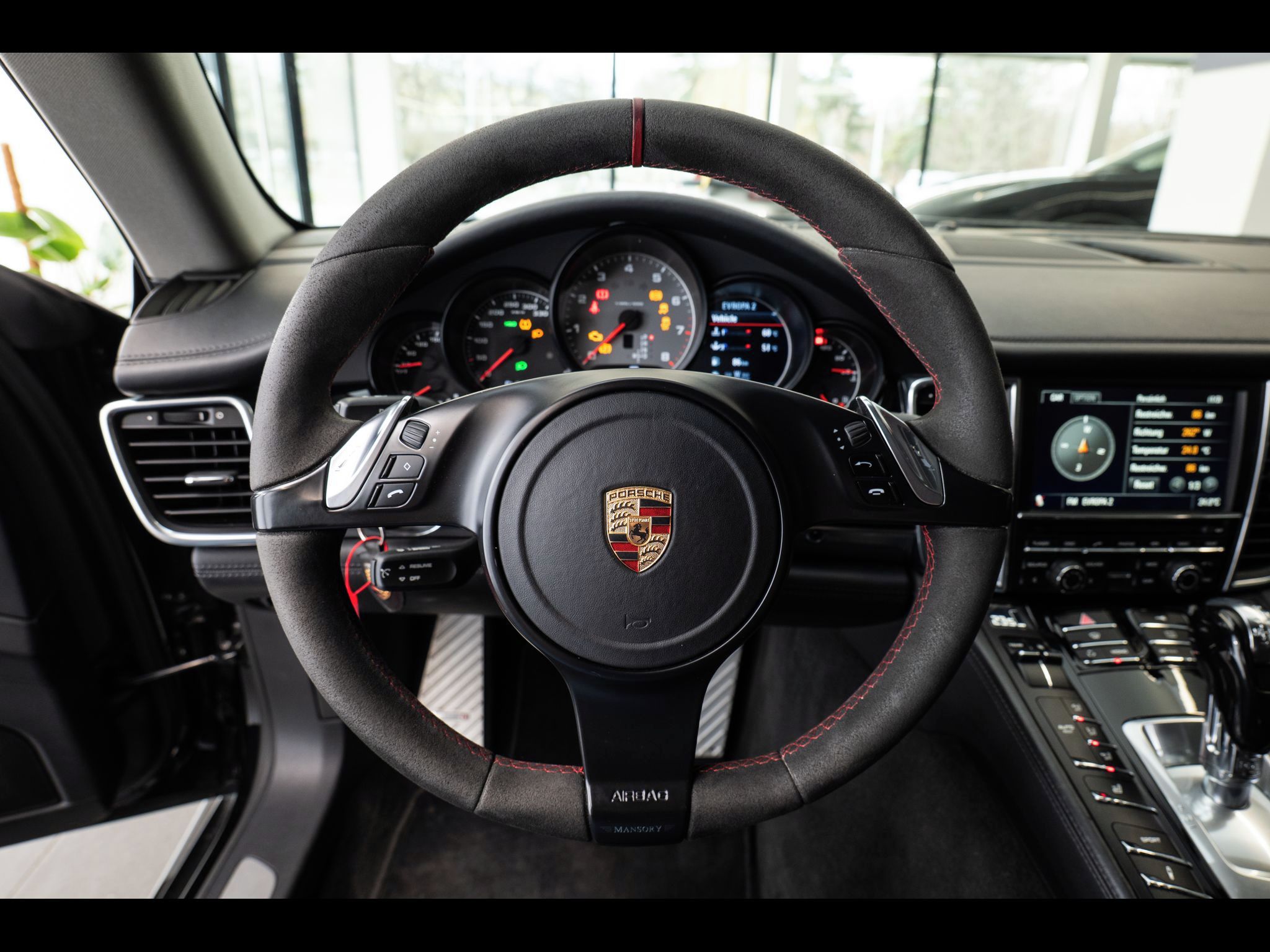 Porsche Panamera - fotka 6