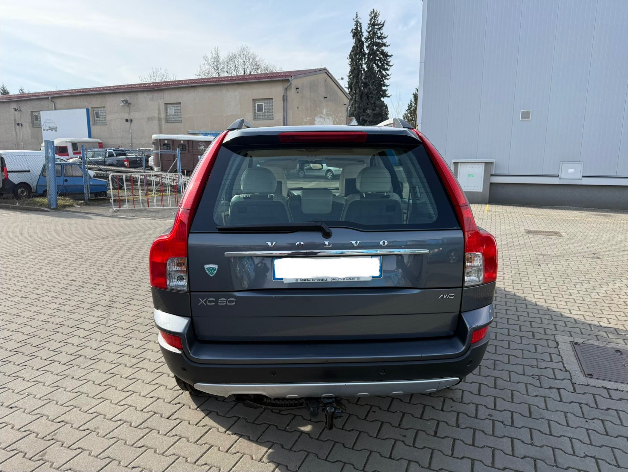 Volvo XC90, 2.4 D5, Executive, DVD, 7 mist - fotka 5