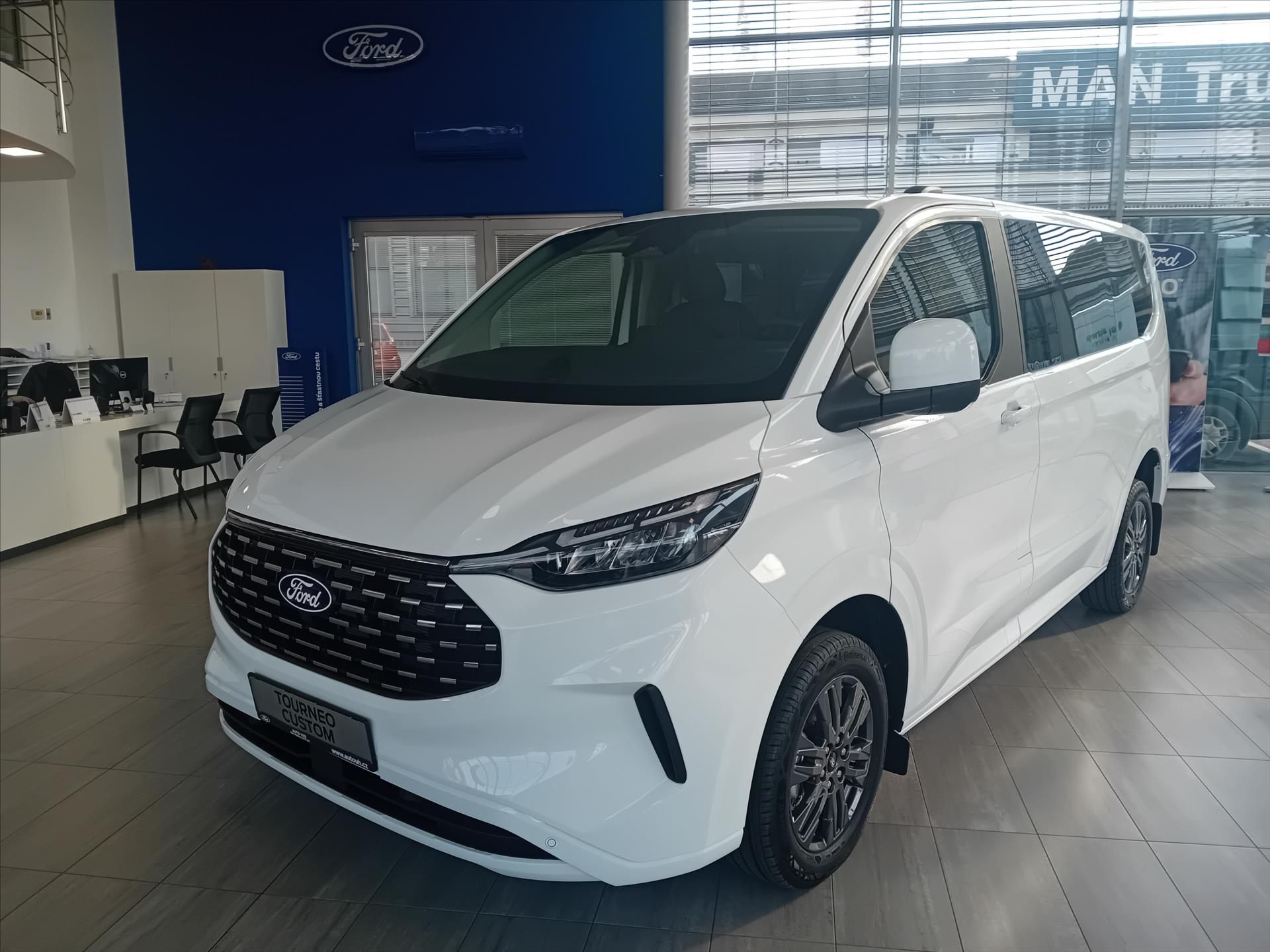 Ford Tourneo Custom, 2,0 EcoBlue 110kW/150k Titani