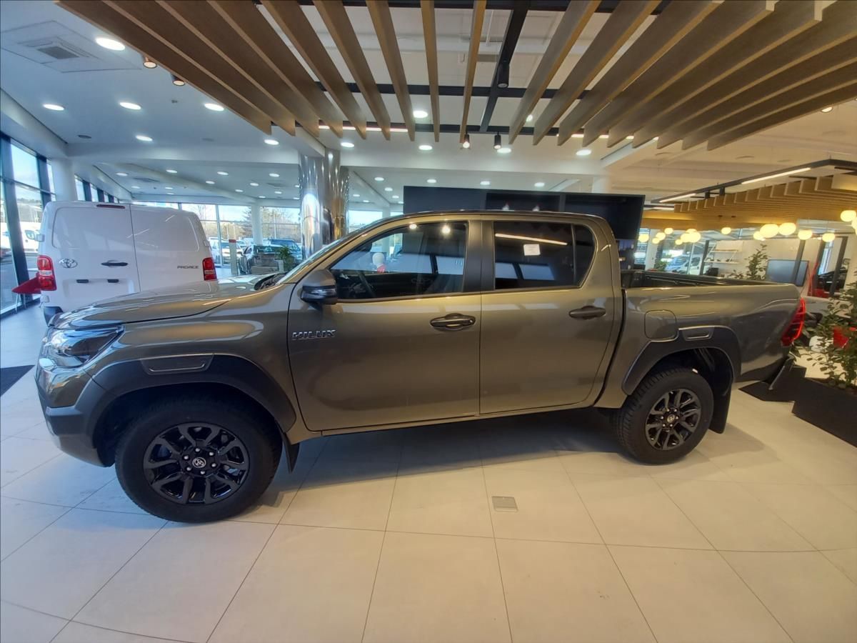 Toyota Hilux, 2,8 Invincible  Double Cab - fotka 3