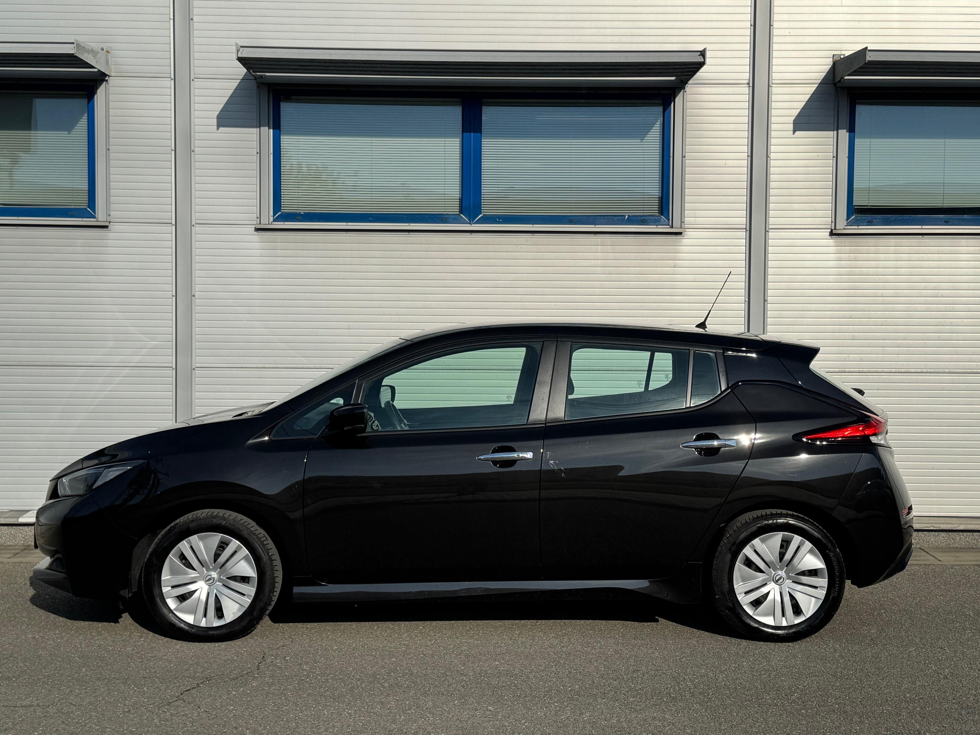 Nissan LEAF, 110kW - 40kWh - Top stav ! - fotka 5