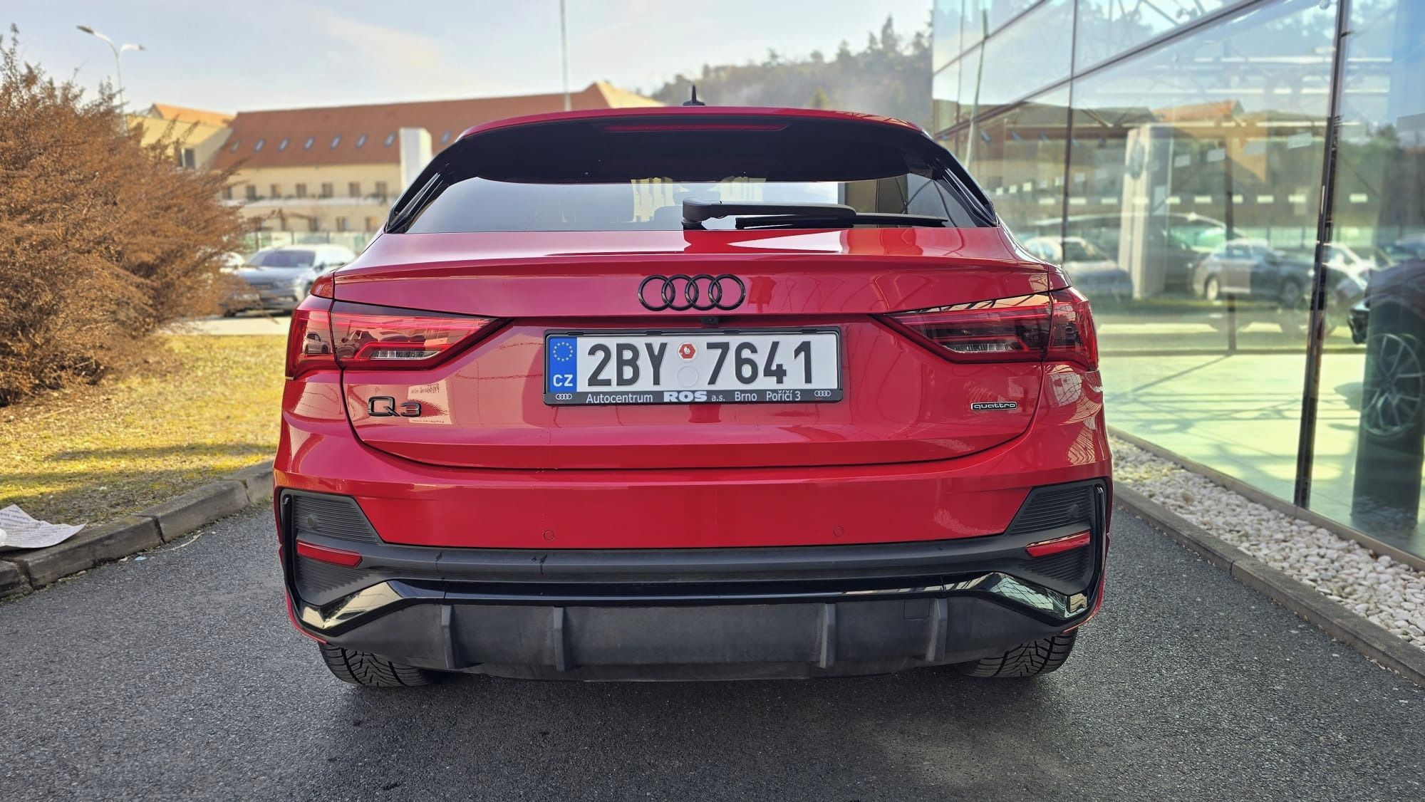 Audi Q3, SB S line 45 TFSI quattro - fotka 5