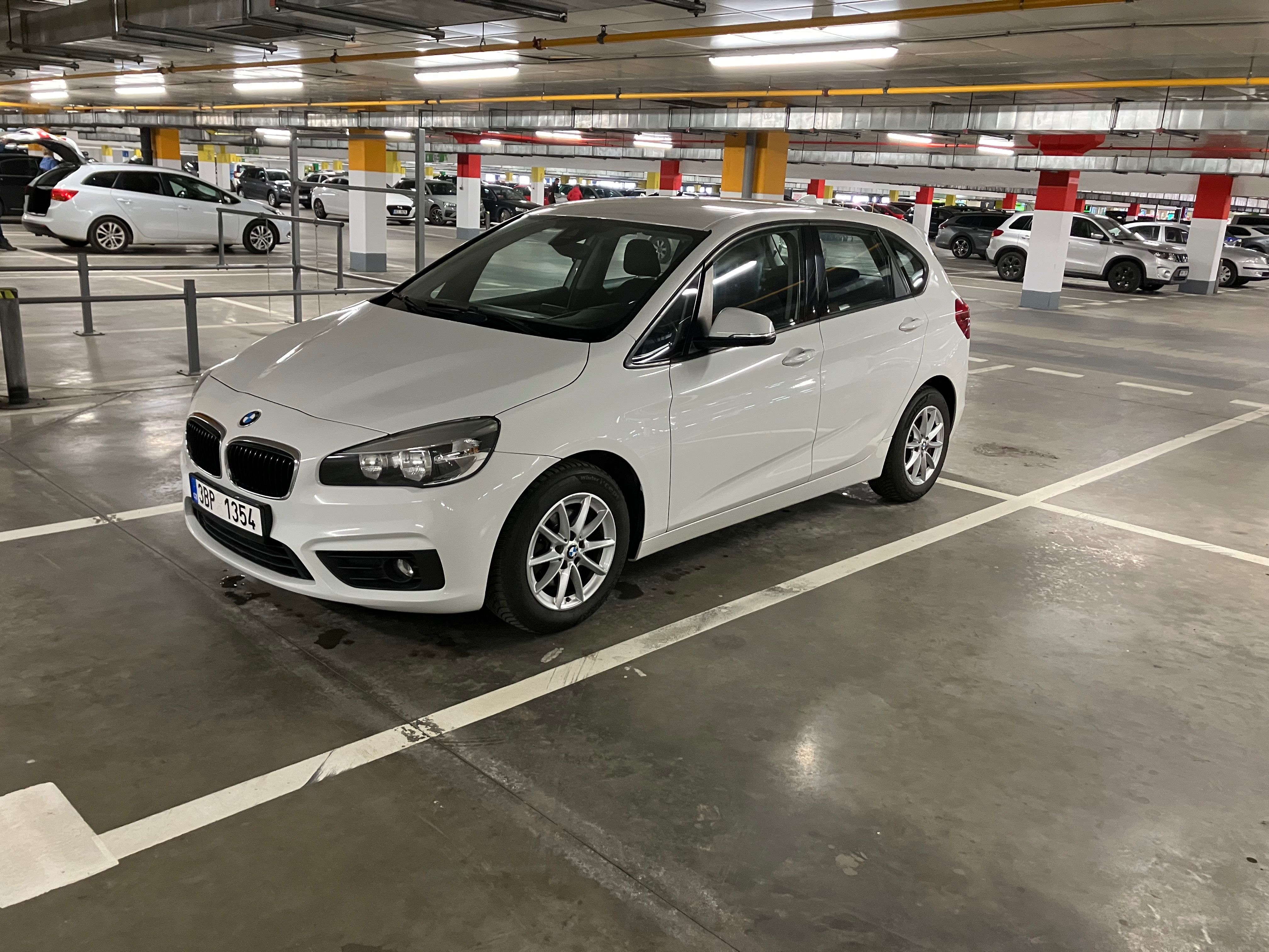 BMW Řada 2, 218d Active Tourer 110kw ČR - fotka 2