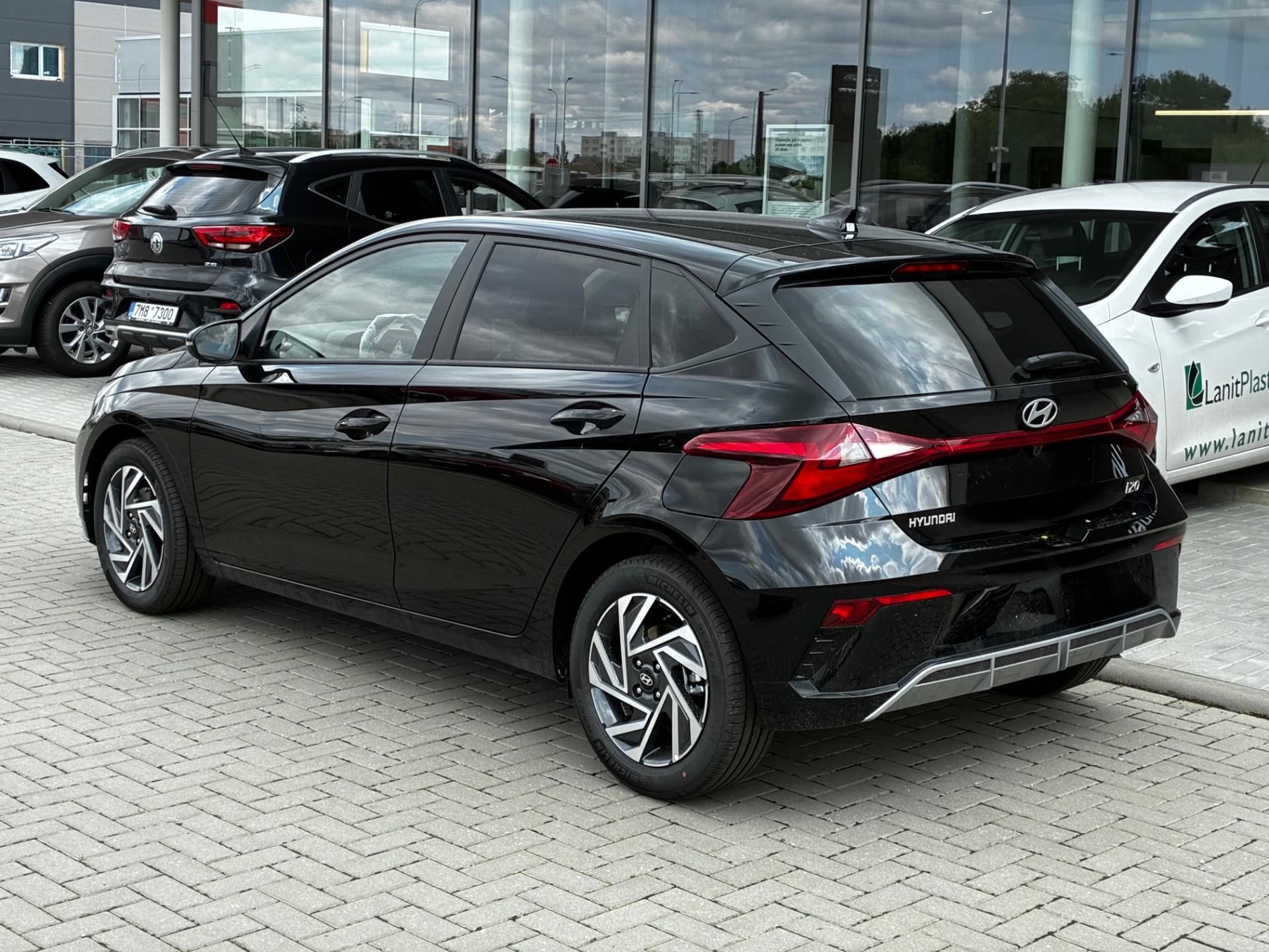 Hyundai i20, 1,0 TGDI SMART - fotka 3